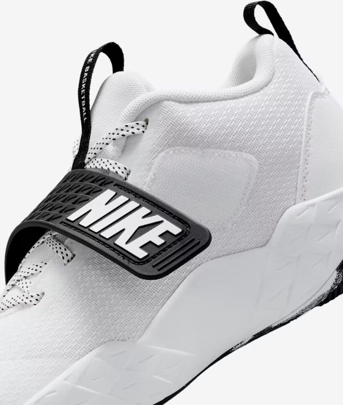 Nike Erkek Çocuk  Team Hustle D 12 Spor Ayakkabı 34-40 BEYAZ