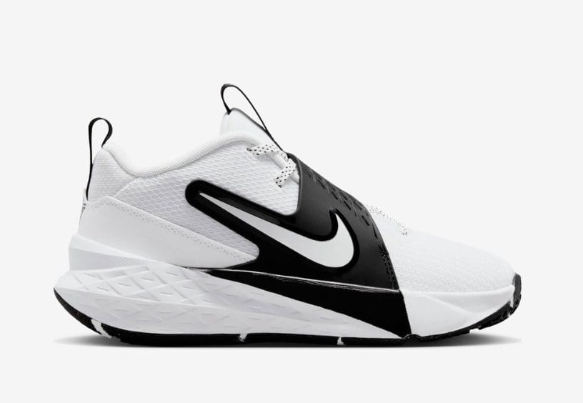 Nike Erkek Çocuk  Team Hustle D 12 Spor Ayakkabı 34-40 BEYAZ