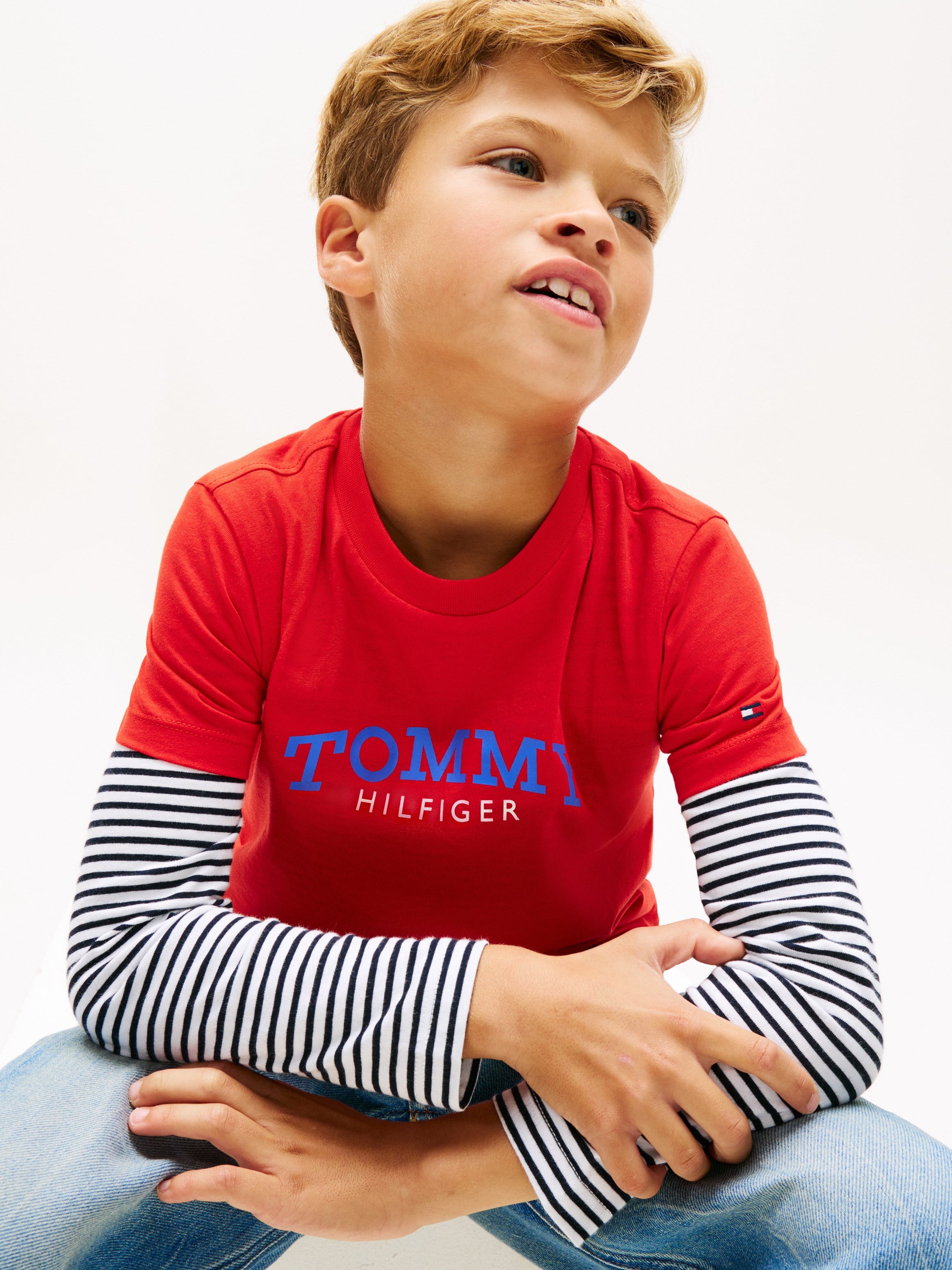Tommy Hilfiger Çocuk  Bisiklet Yaka Logo Baskılı Tişört 4-16 Yaş KIRMIZI