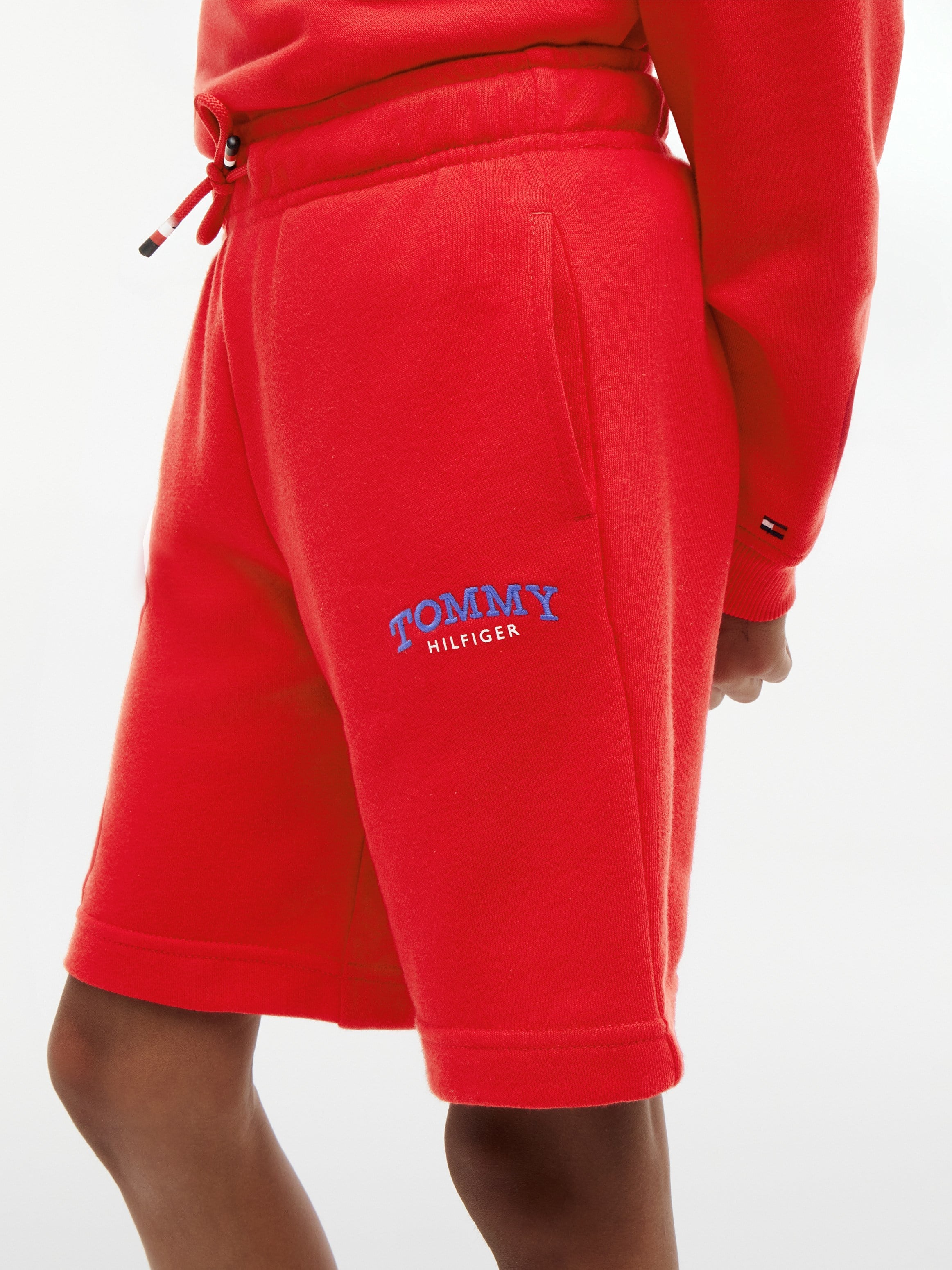 Tommy Hilfiger Erkek Çocuk Logo Baskılı Sweat Şort 6-16 Yaş KIRMIZI