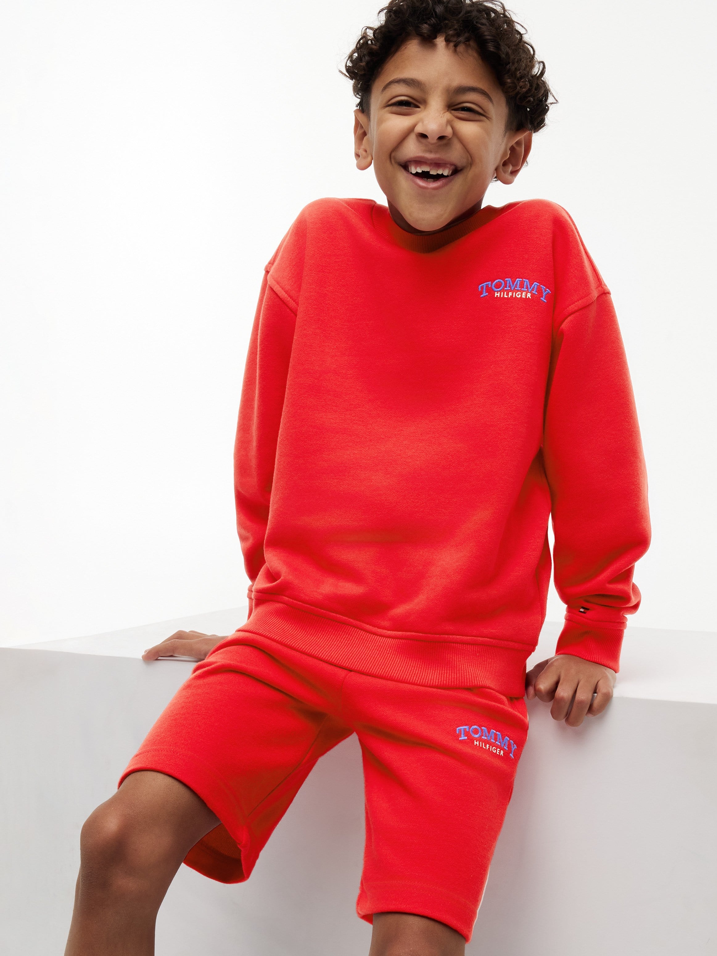 Tommy Hilfiger Erkek Çocuk Logo Baskılı Sweat Şort 6-16 Yaş KIRMIZI