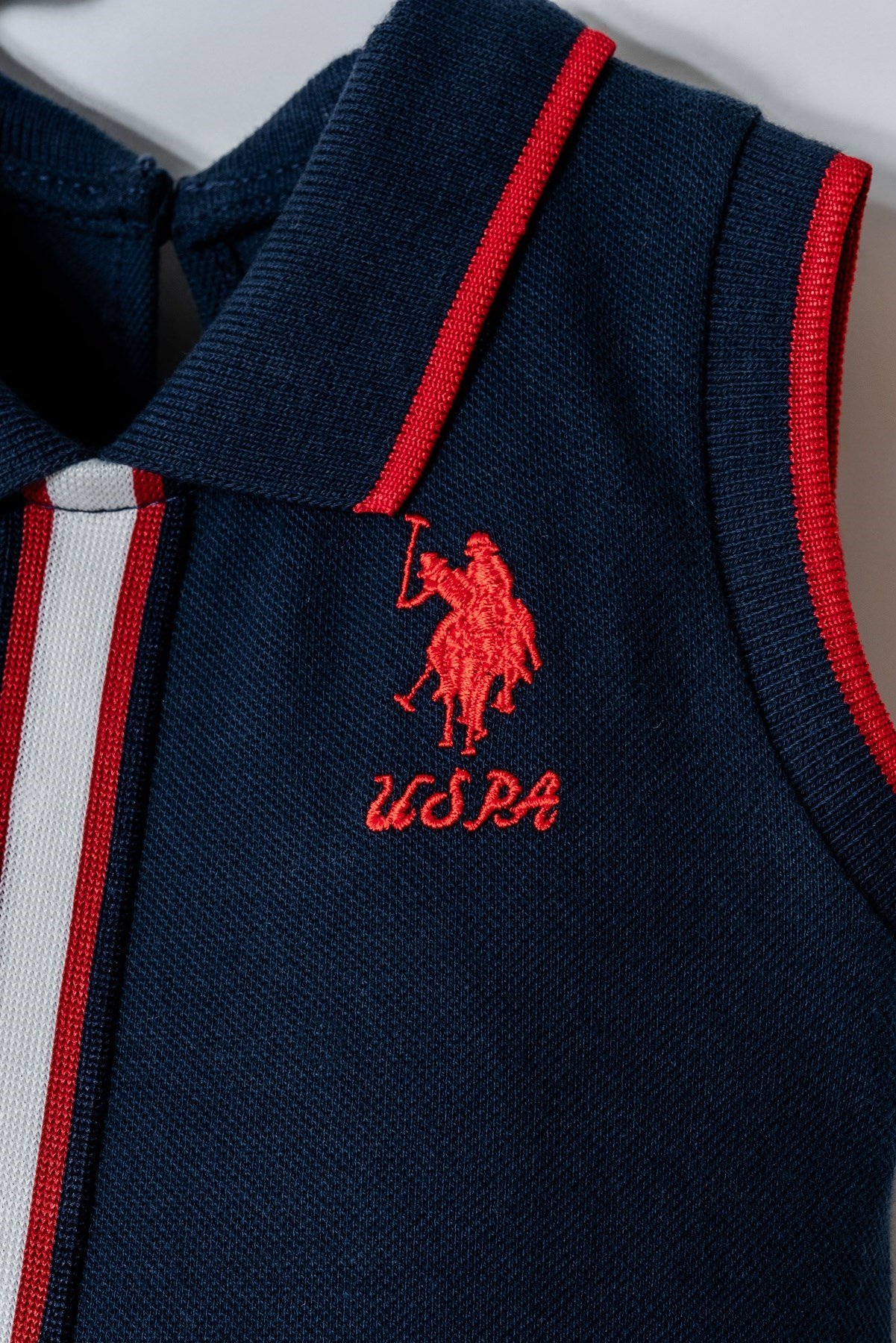 U.s Polo Assn. Kız Bebek Kolsuz Polo Yaka Ön Şerit Detaylı Pileli Elbise 6-36 Ay LACİVERT