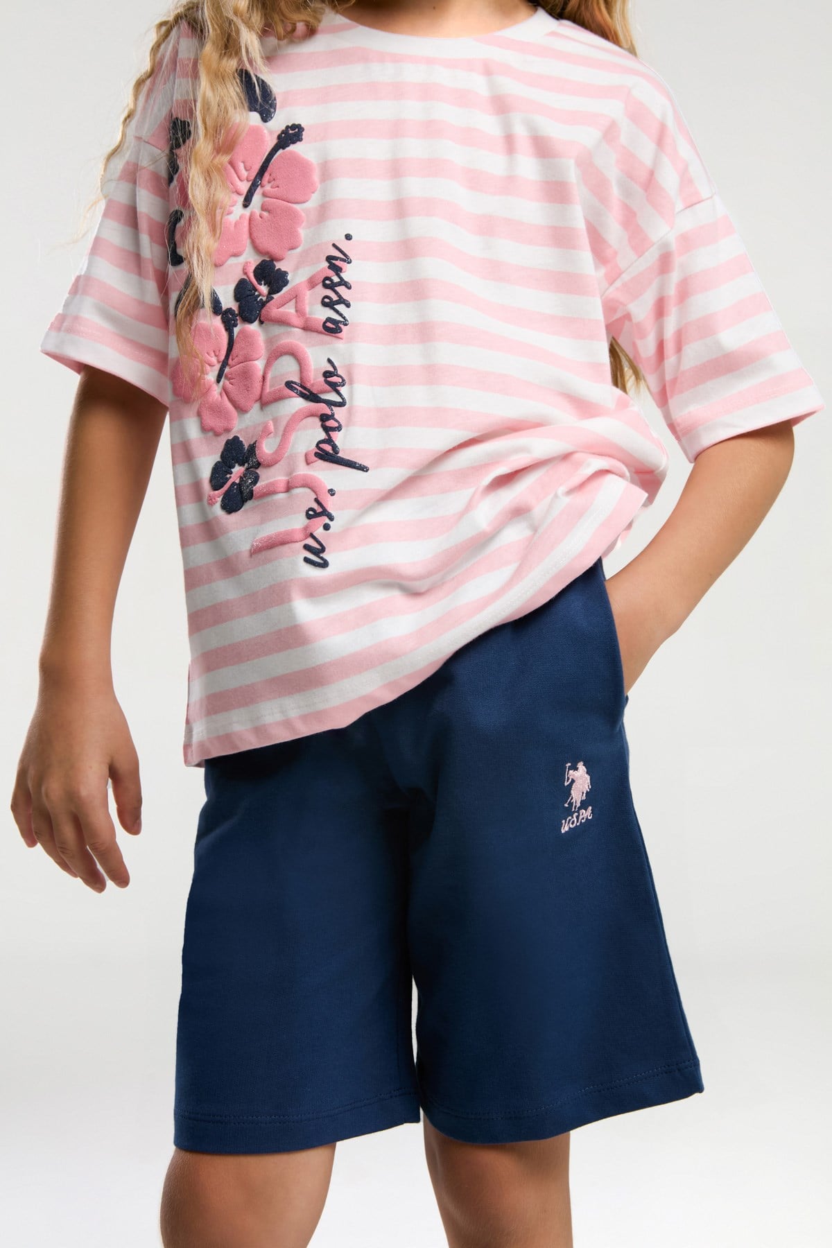 U.s Polo Assn. Kız Çocuk Çiçek Baskı Bisiklet Yaka Şortlu Takım 9-15 Yaş SOMON