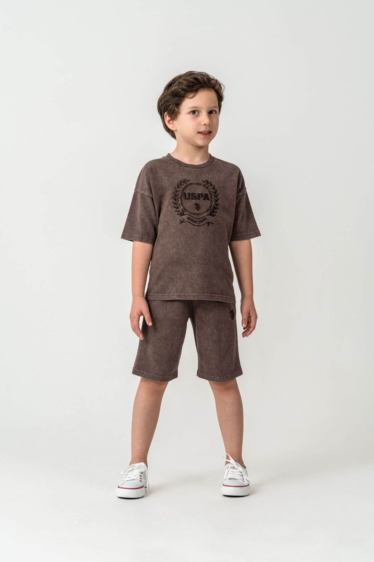 U.S. POLO ASSN. US2436-4  ERKEK ÇOCUK BERMUDA TAKIM ÇİKOLATA