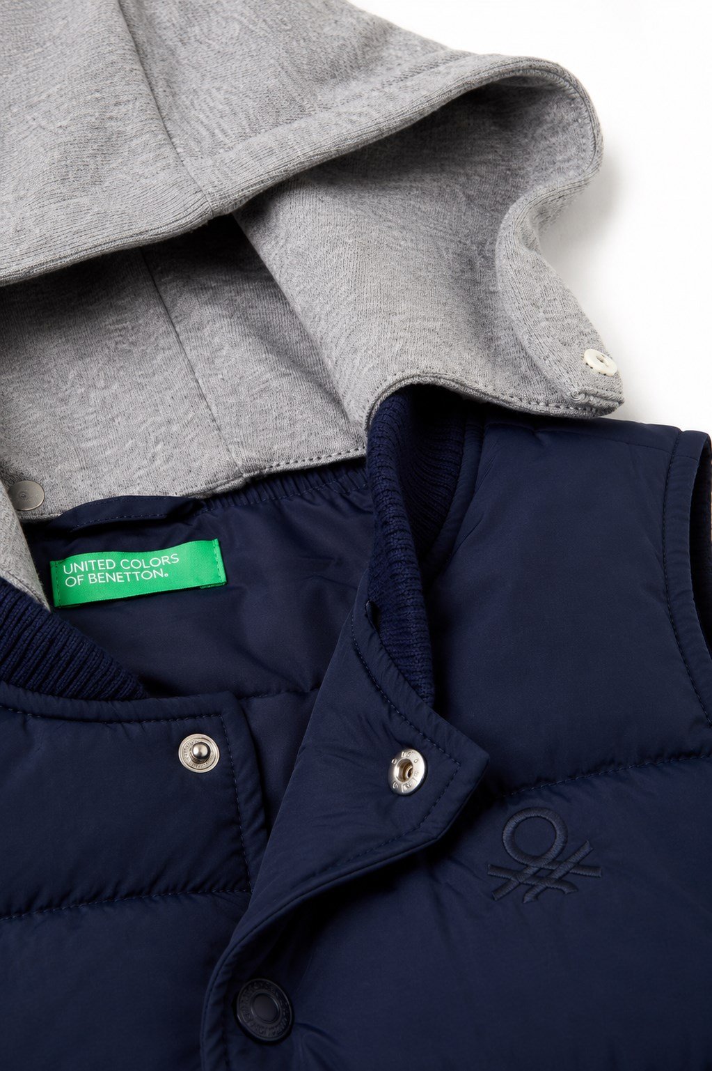 United Colors of Benetton Erkek Çocuk Kapüşonlu Şişme Yelek 6-14 Yaş LACİVERT