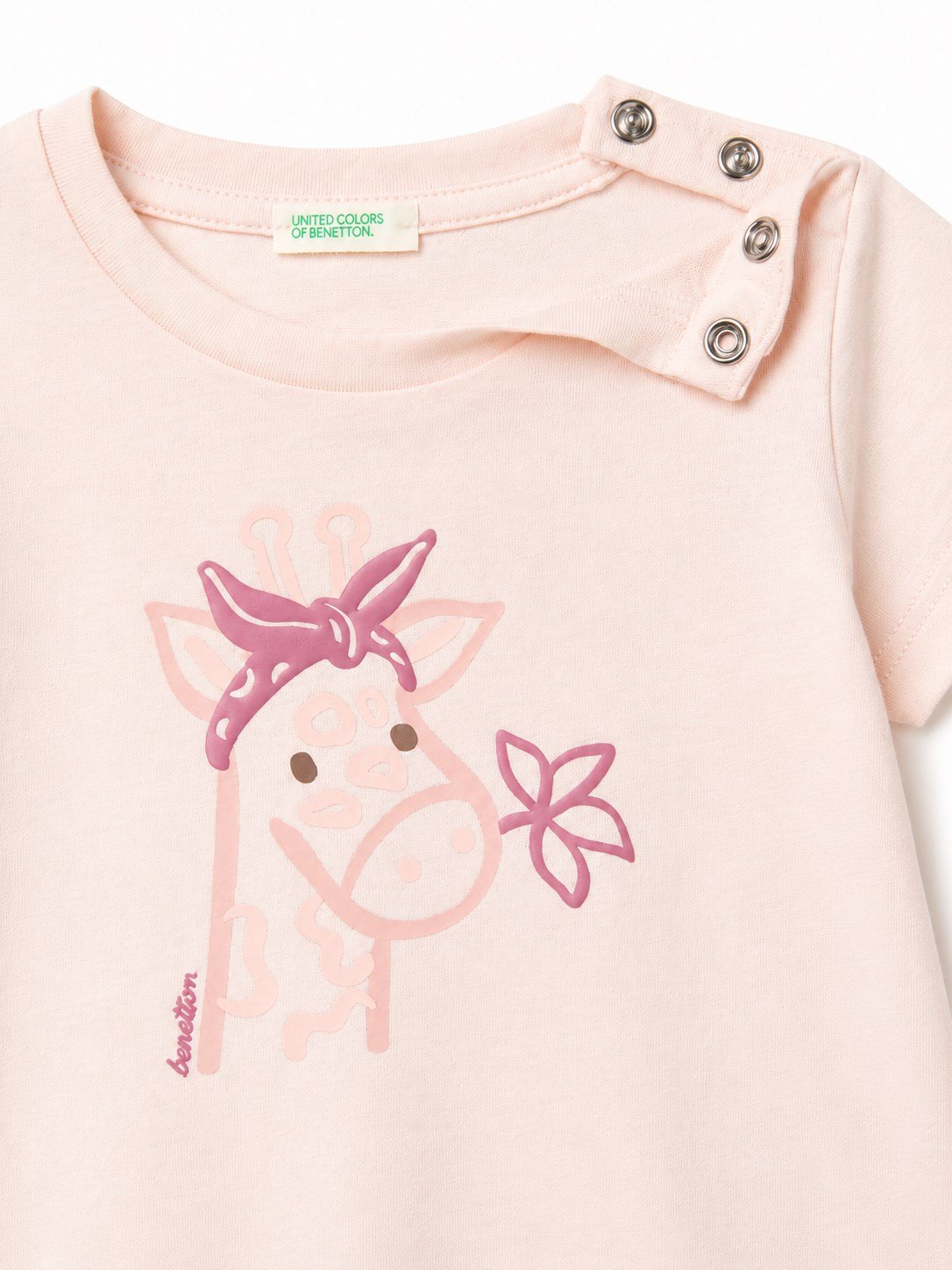 United Colors of Benetton Kız  Bebek Kabarık Su Bazlı Baskı Detaylı Gizli Çıtçıtlı T-Shirt 1-5 Yaş PUDRA