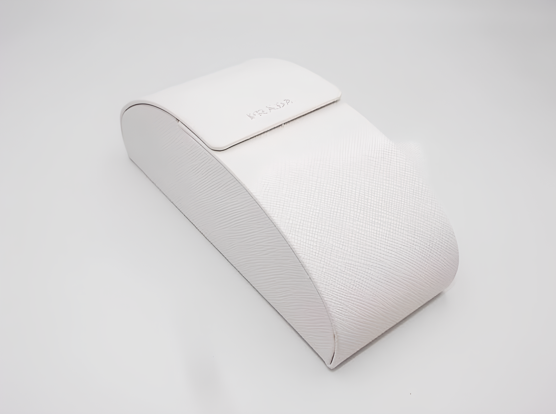 prada-pr-26zs-12l08z-55-gunes-gozlugu-b4-bb0.png