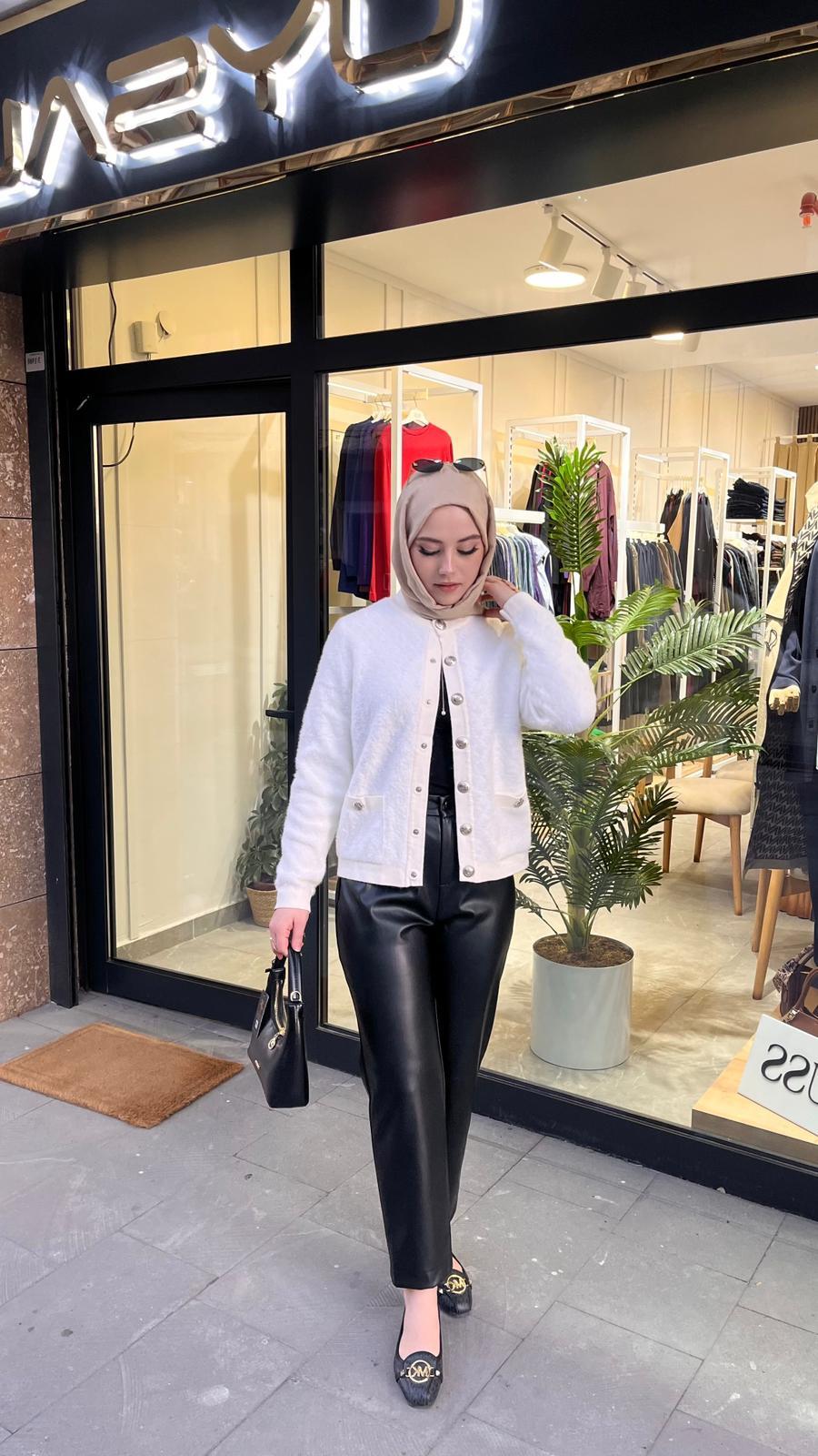 TİCİMAXPantolonYusuf ÖzdemirUYT0003769Yusuf ÖzdemirYusuf Özdemir 1306 Deri Pantolon Siyah