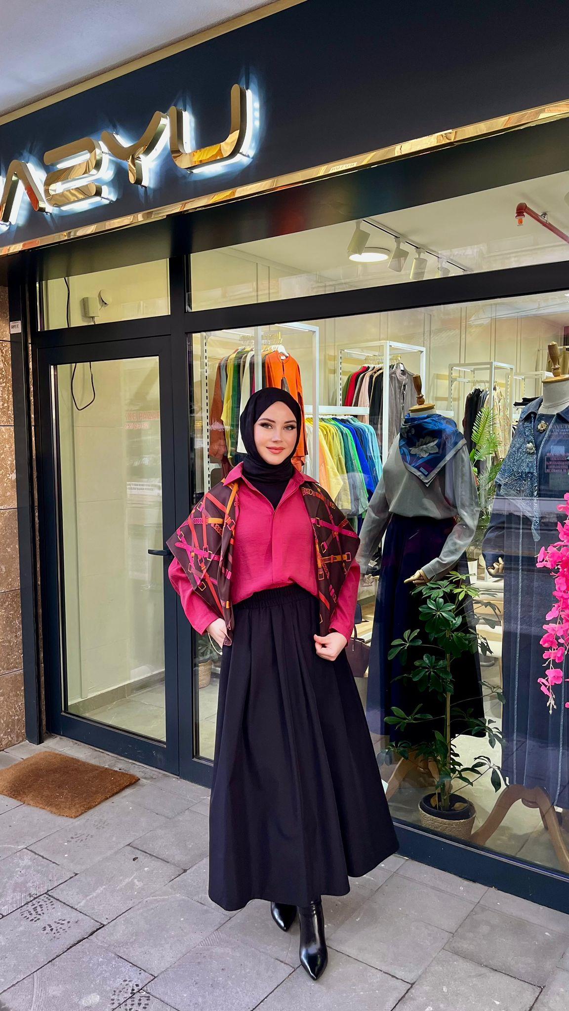 Yusuf Özdemir 1555 Cepli Kumaş Etek SiyahEtekYusuf Özdemir3829Yusuf ÖzdemirYusuf Özdemir 1555 Cepli Kumaş Etek Siyah