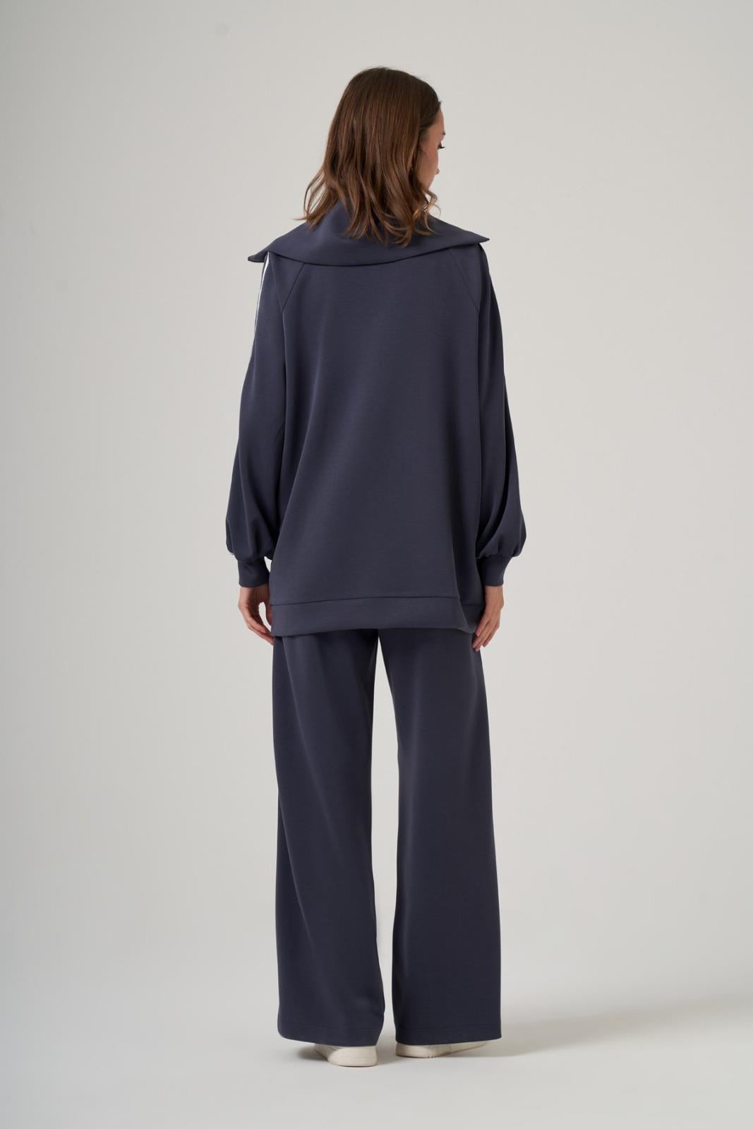 Nuss 1093 Gemici Yaka Şerit Detay Pantolonlu TakımPantolonlu TakımNuss3885NussNuss 1093 Gemici Yaka Şerit Detay Pantolonlu Takım Lacivert