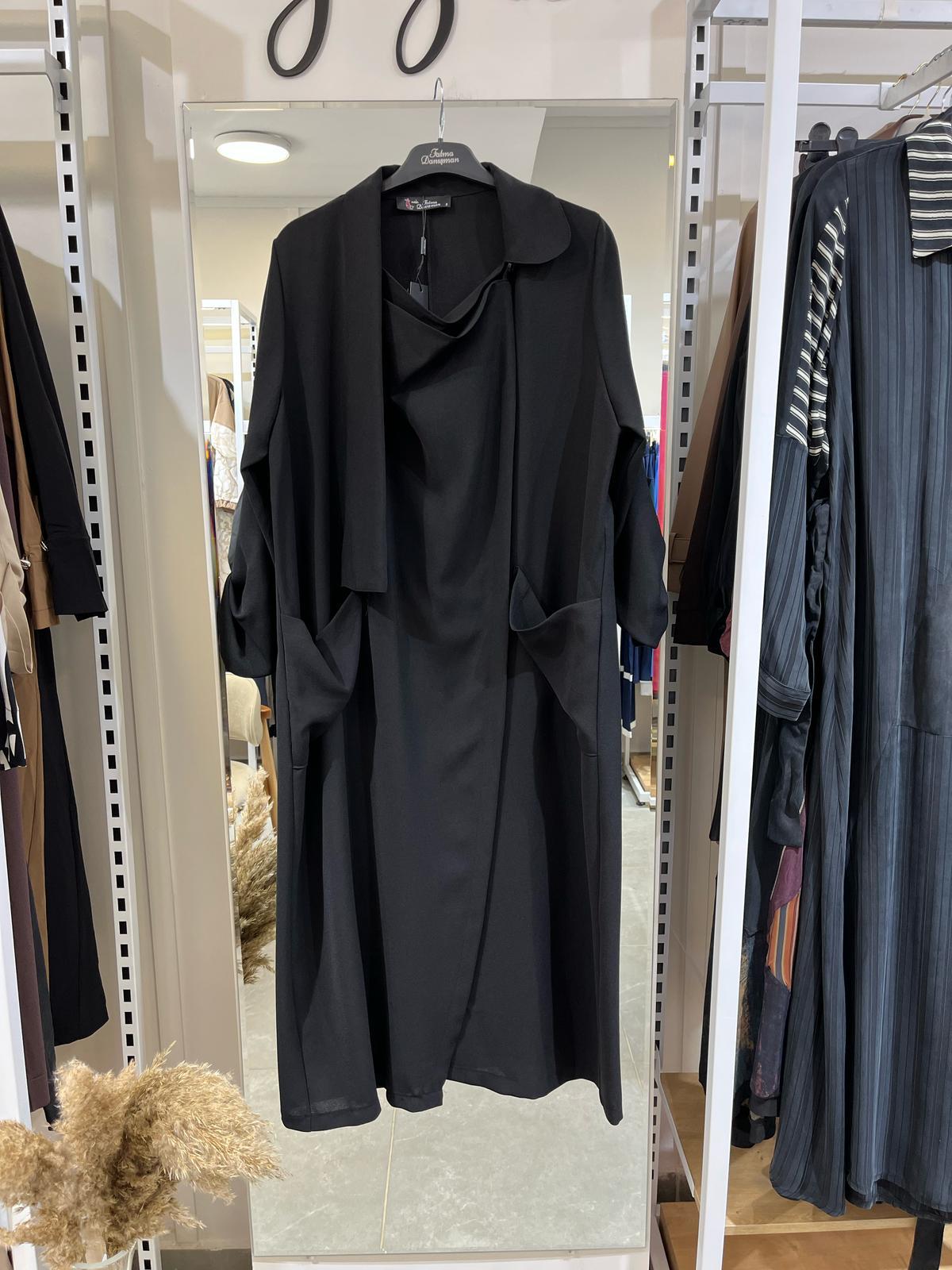 Fatma Danışman Simetrik Kesim Kap Siyah 2069