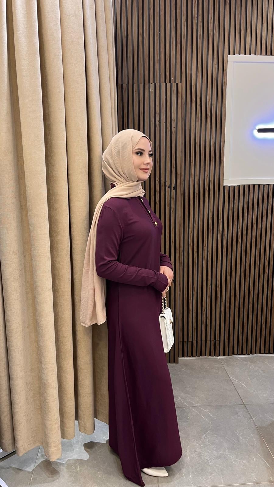 Nuss 1422 Polo Yaka Triko Elbise BordoElbiseNussUYT0003745NussNuss 1422 Polo Yaka Triko Elbise Bordo