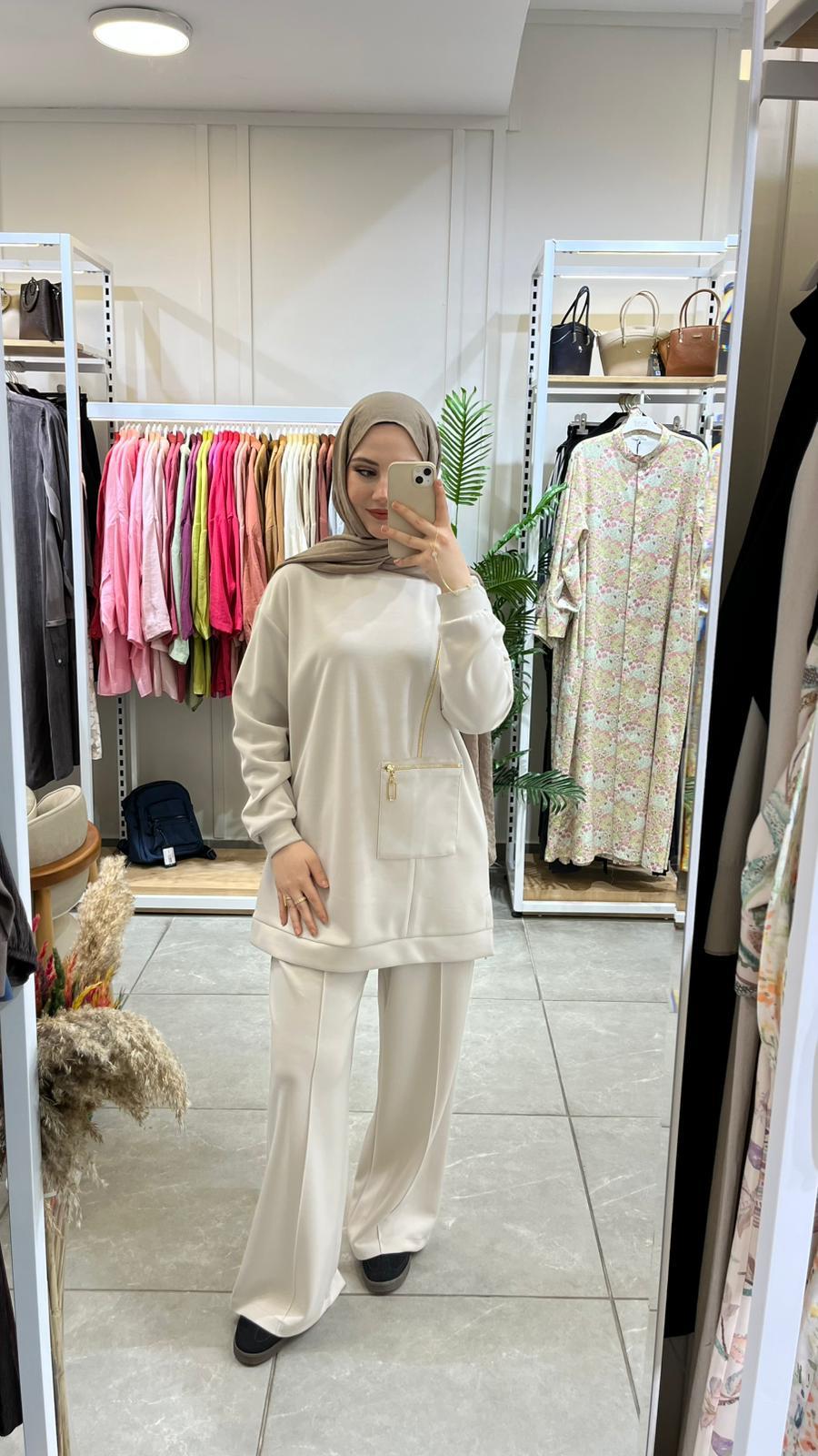 Nuss 1077 Fermuar Detaylı Takım TaşPantolonlu TakımNuss3887NussNuss 1077 Fermuar Detaylı Takım Taş