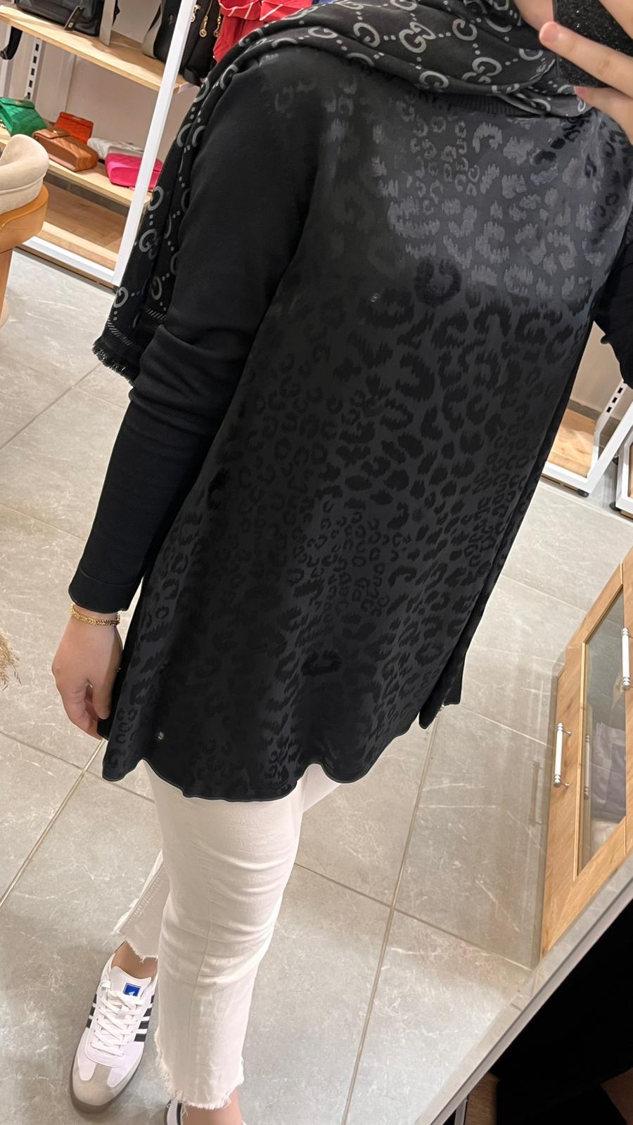 Nuss 3002 Leopar Jakar Detay Merserize Tunik SiyahTunikNussUYT0003655NussNuss 3002 Leopar Jakar Detay Merserize Tunik Siyah