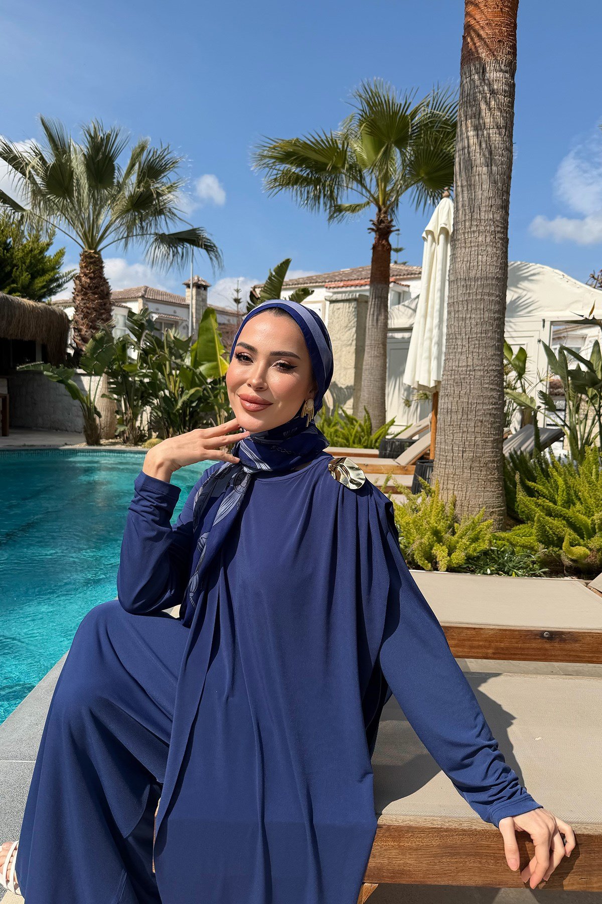 Doha Elbise-Lacivert