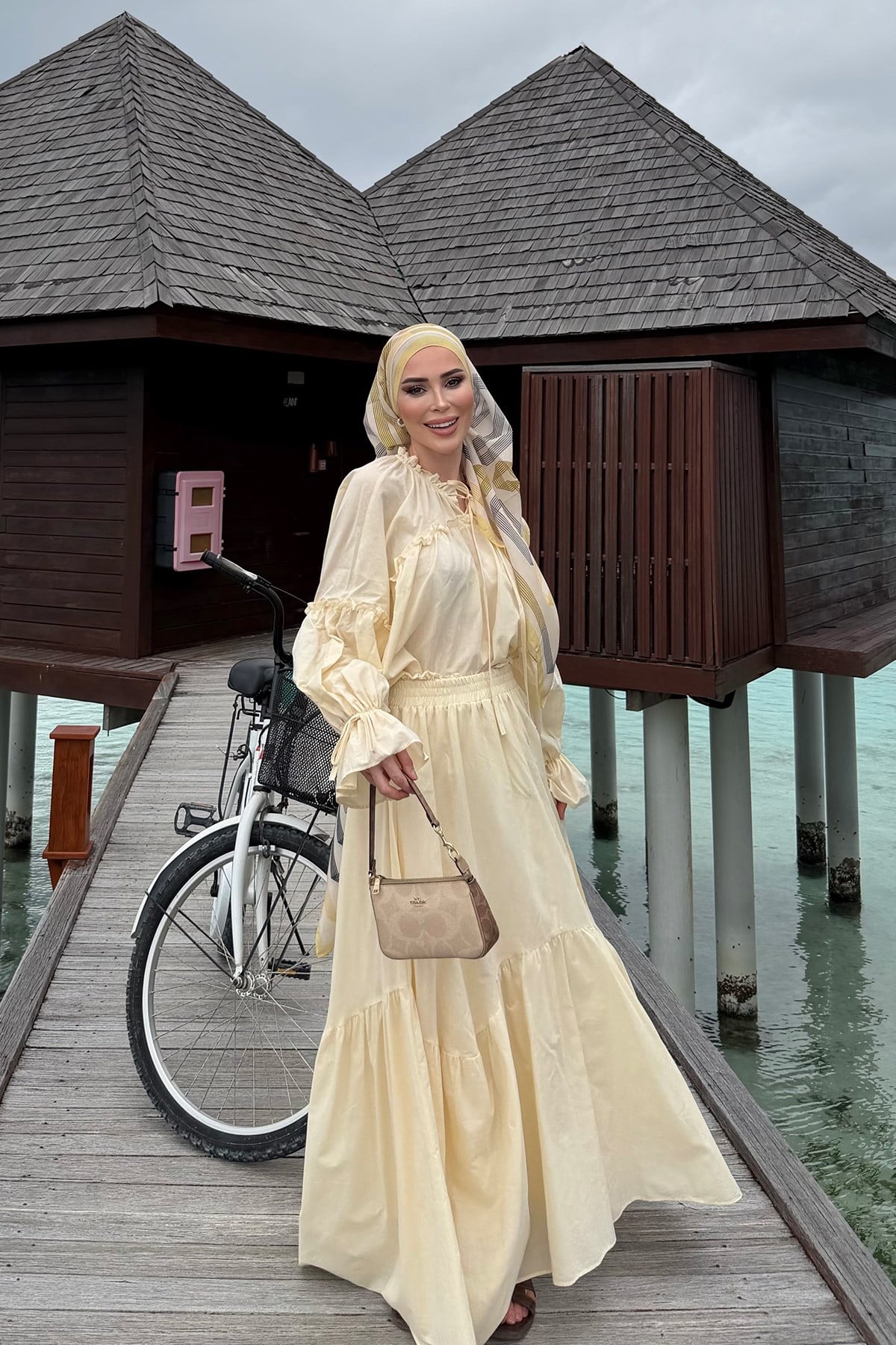 Romence Takım-Sarı