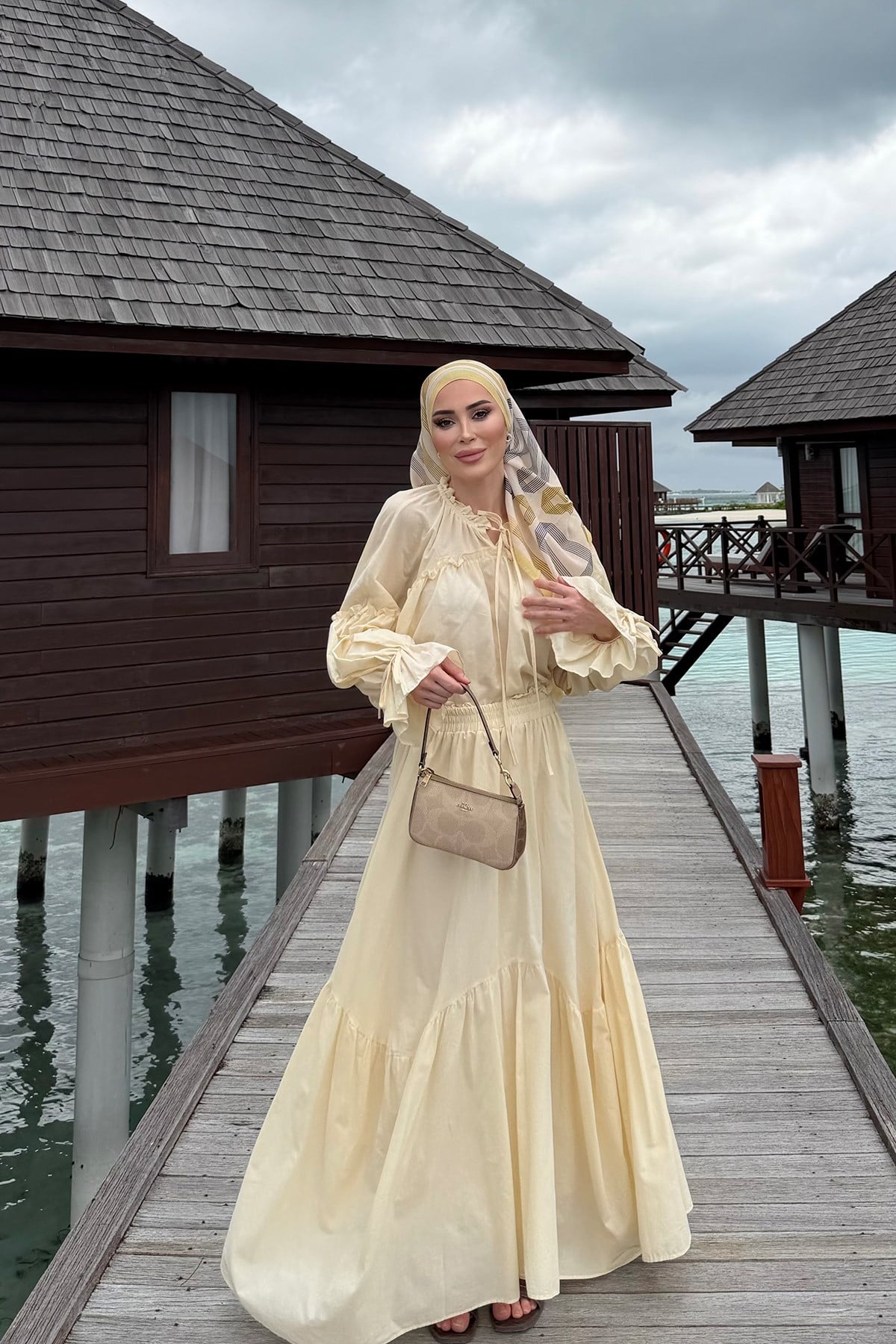 Romence Takım-Sarı