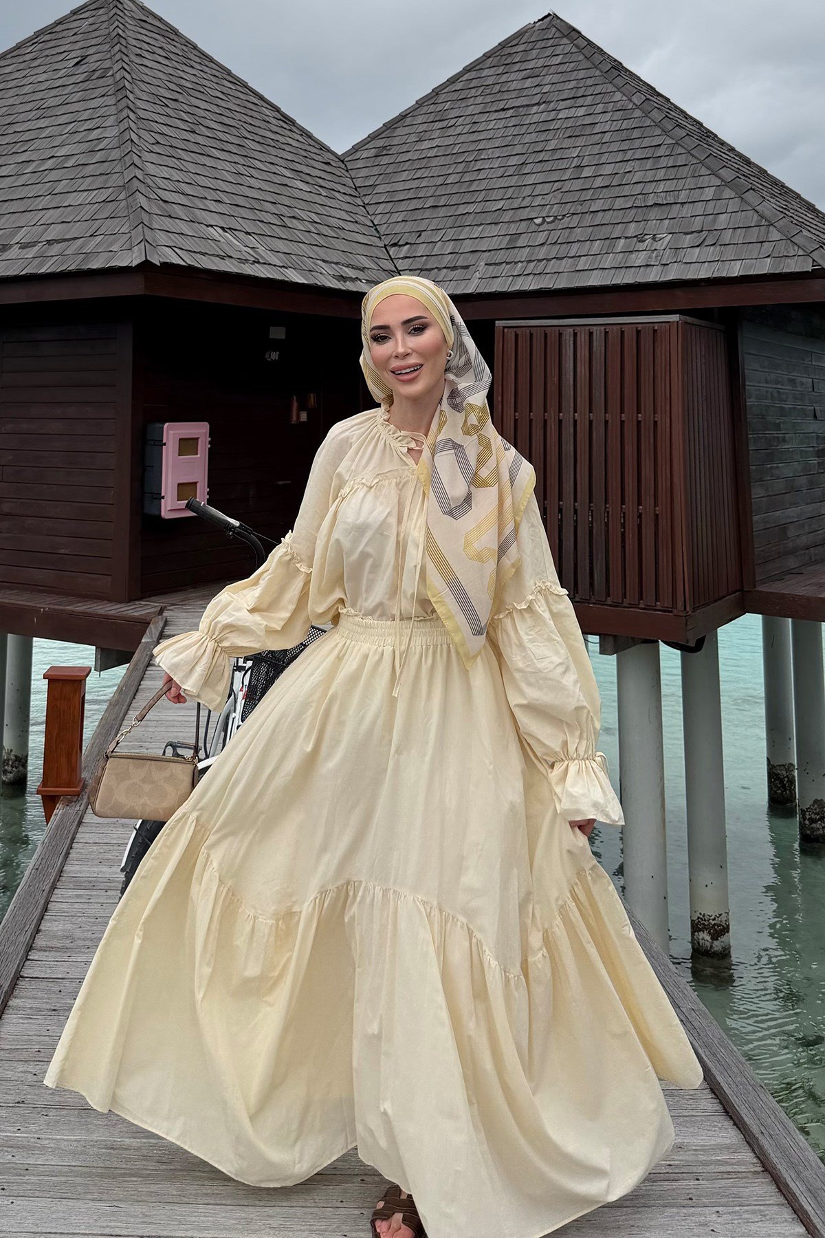 Romence Takım-Sarı