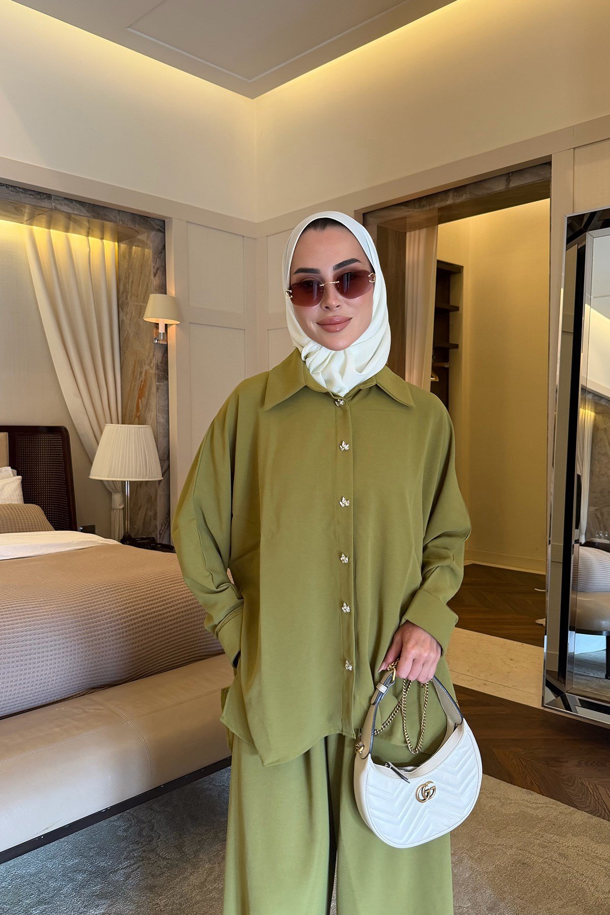 Taş Düğmeli Takım Olive 