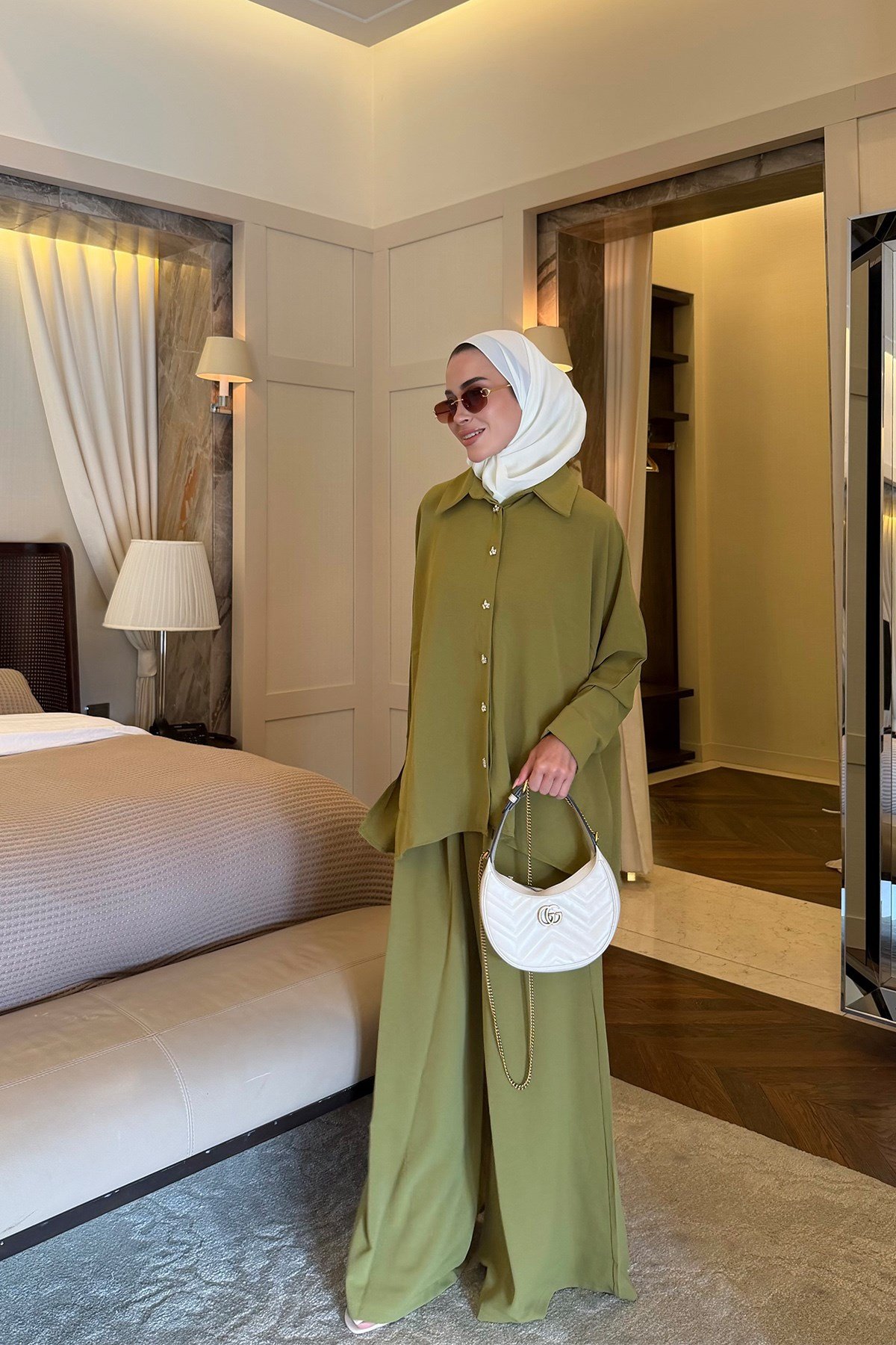 Taş Düğmeli Takım Olive 