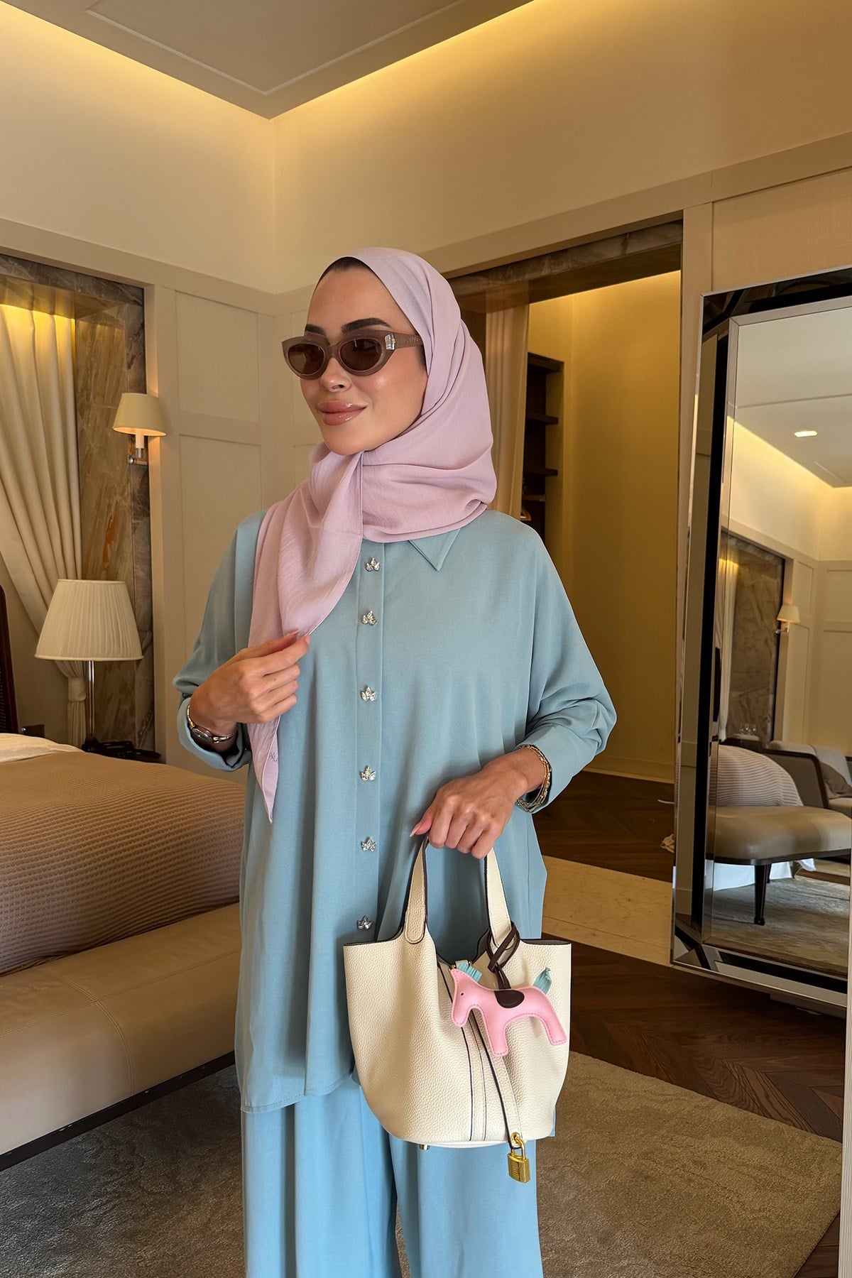 Taş Düğmeli Takım Tiffany Blue