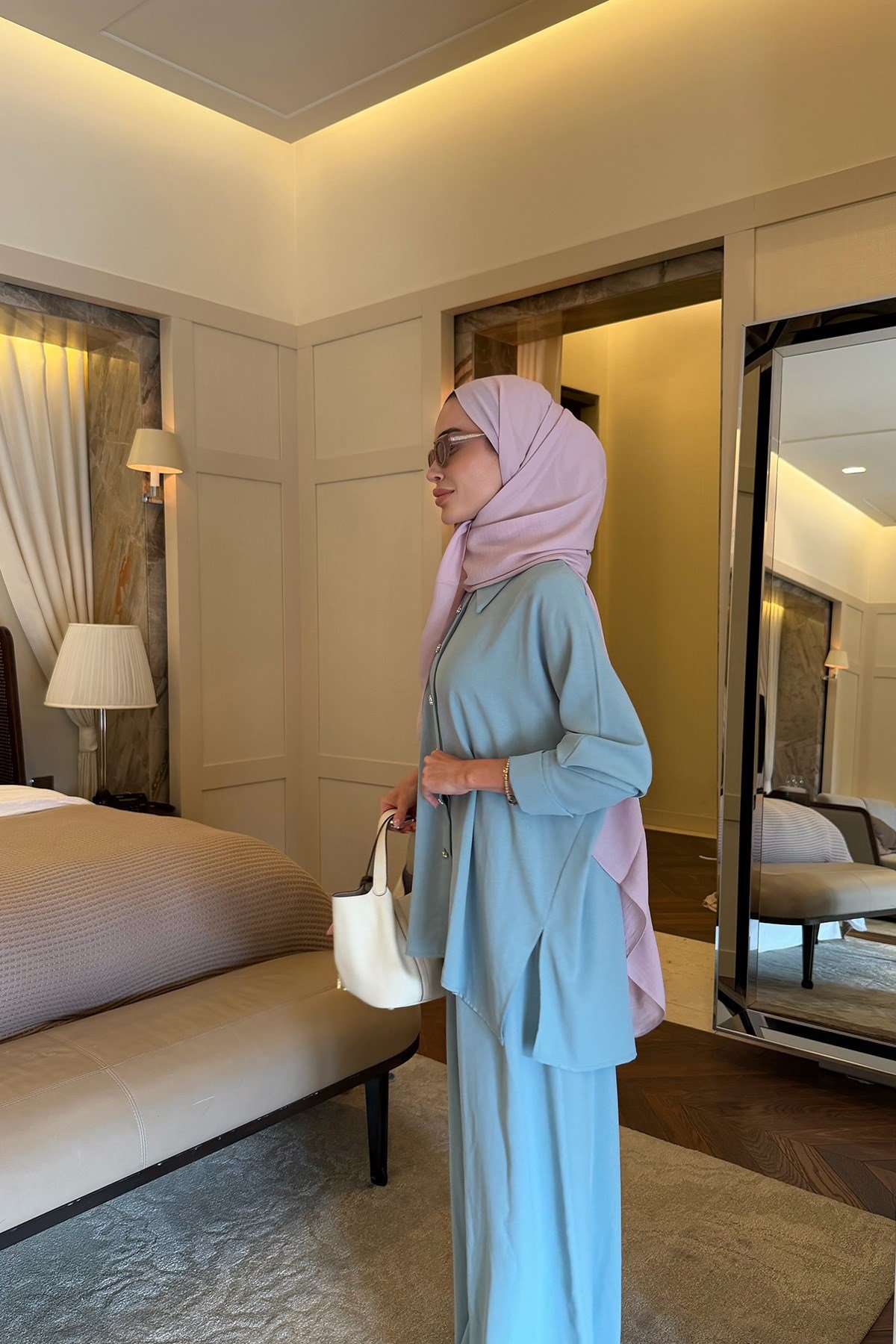 Taş Düğmeli Takım Tiffany Blue