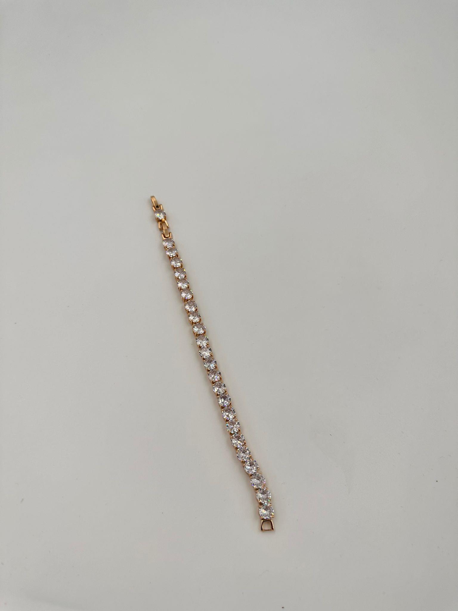 Büyük zirkon taş vip bileklik gold 00966