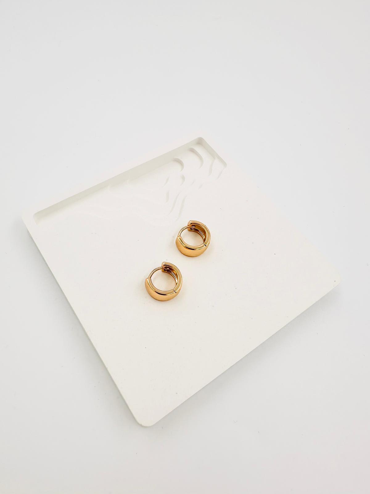 PURE seri gold mini kalın küpe 00867