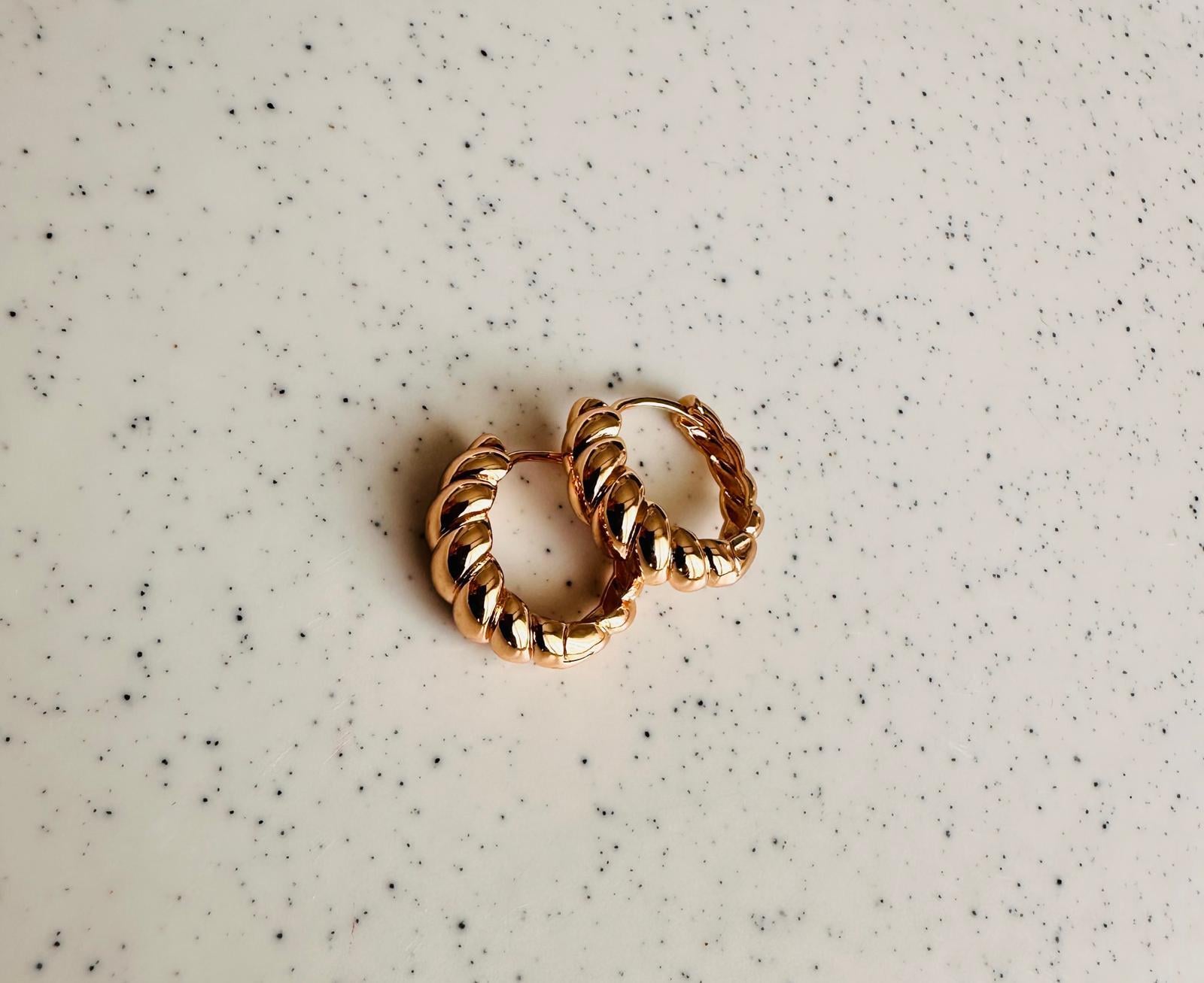 VIP gold nostalji mini halka küpe 00858