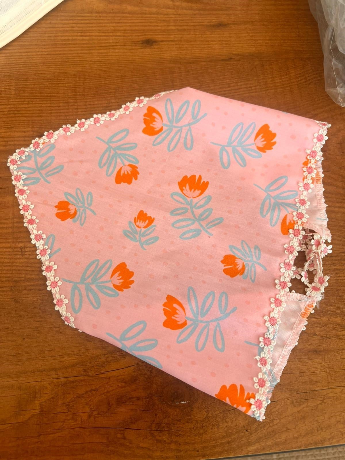 Anne Bebek Çocuk Pembe Çiçekli  Üçgen Bandana | Pamuklu Bağlamalı Fisto Bandana Standart Ölçü