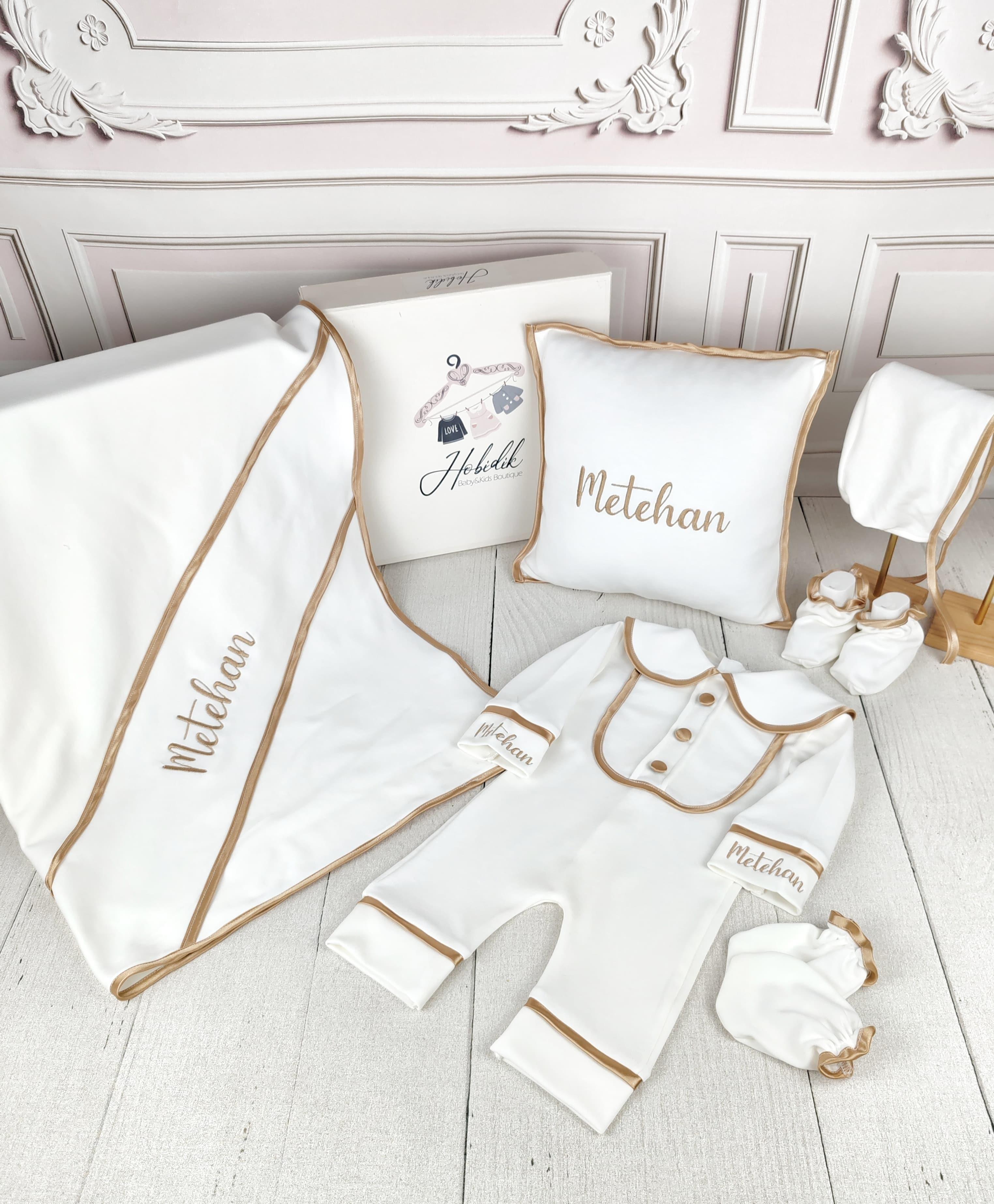 Beyaz Kahve Biyeli Önden Düğmeli  Bebe Yaka Komple Set