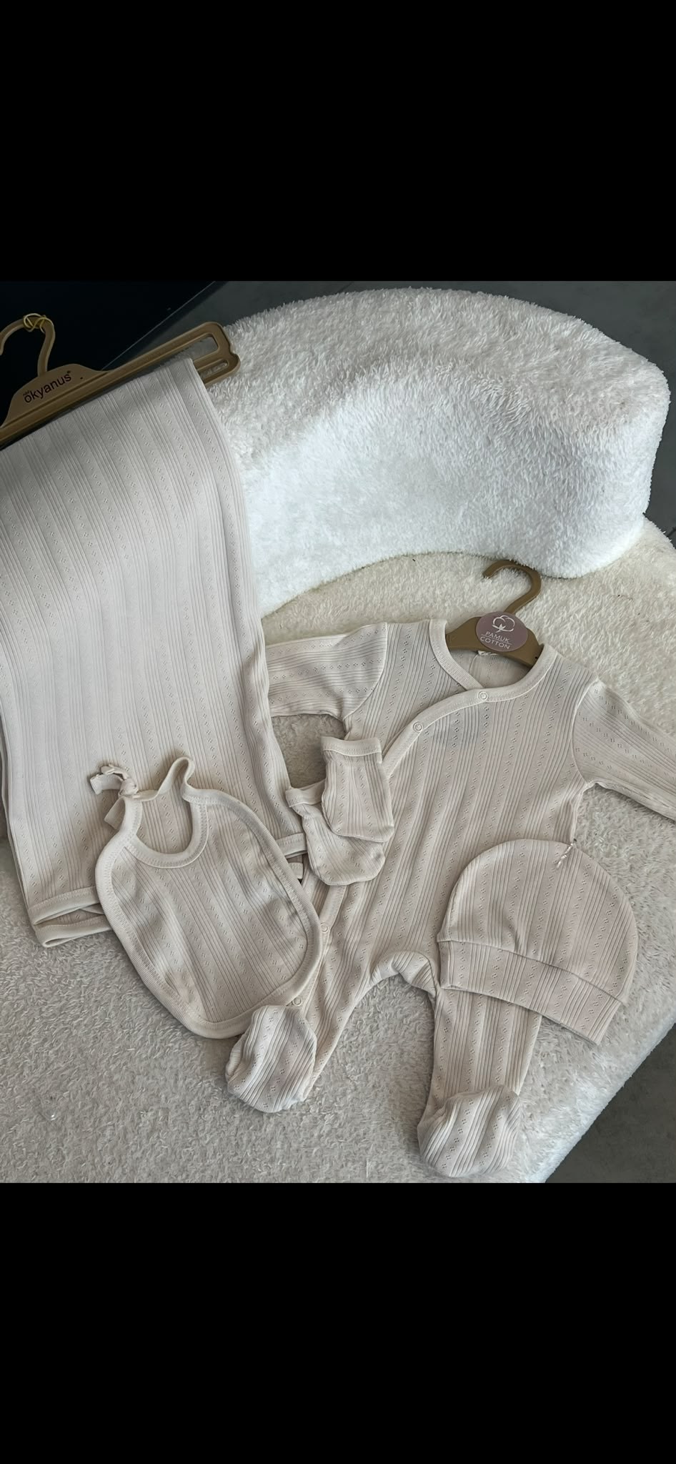 Ekru File Dokulu Delikli Desenli Unisex Bebek Hastane Çıkışı 5'li Set