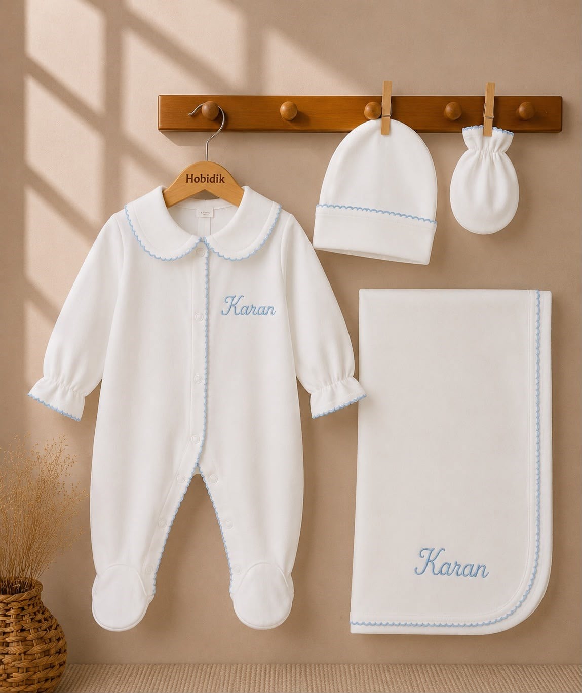 İsimli Kroşeta Oyalı Bebe Mavi Penye Yenidoğan 3'lü Hastane Çıkışı Seti – Tulum, Şapka & Eldiven Battaniye(Unisex)