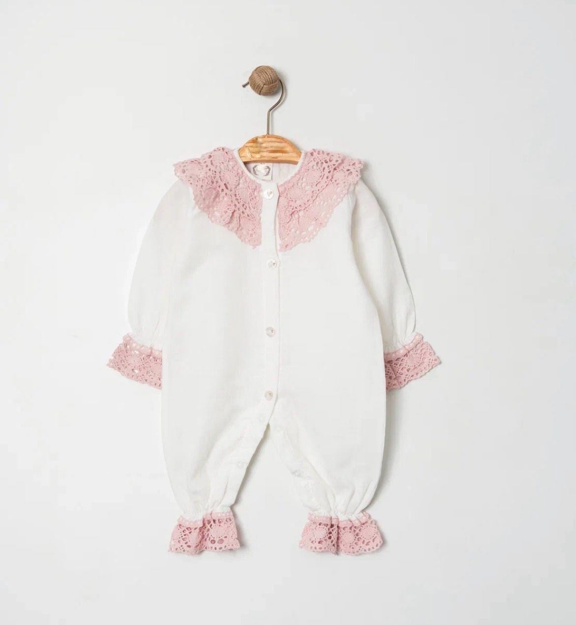 Kız Bebek Ekru Müslin Pembe Dantelli Tulum Set