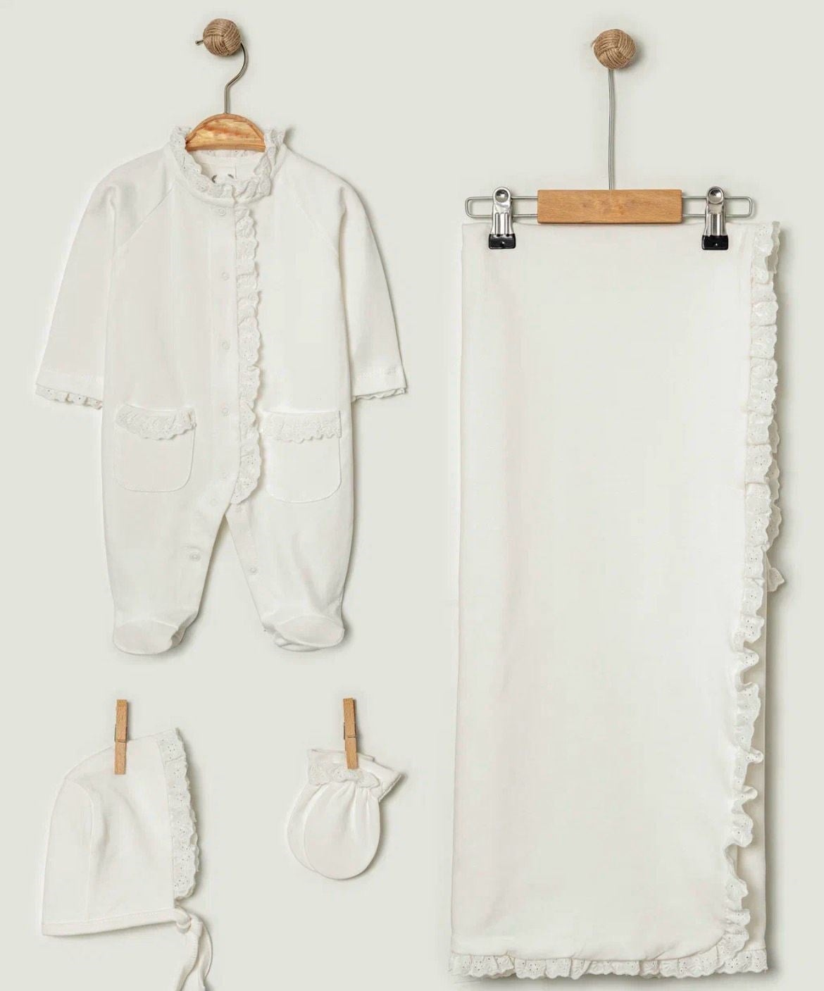 Kız Bebek Fistolu Fırfırlı Battaniyeli Tulum Set
