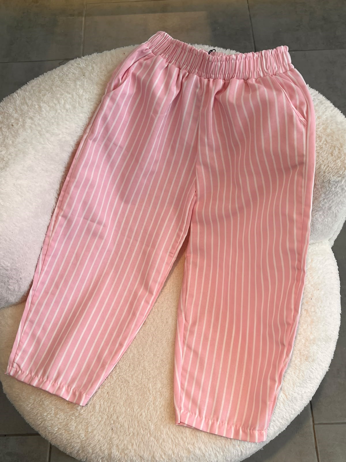 Kız Çocuk Açık Pembe Yazlık Pantolon – Rahat Kesim Pamuklu Pantolon (2-7 Yaş)