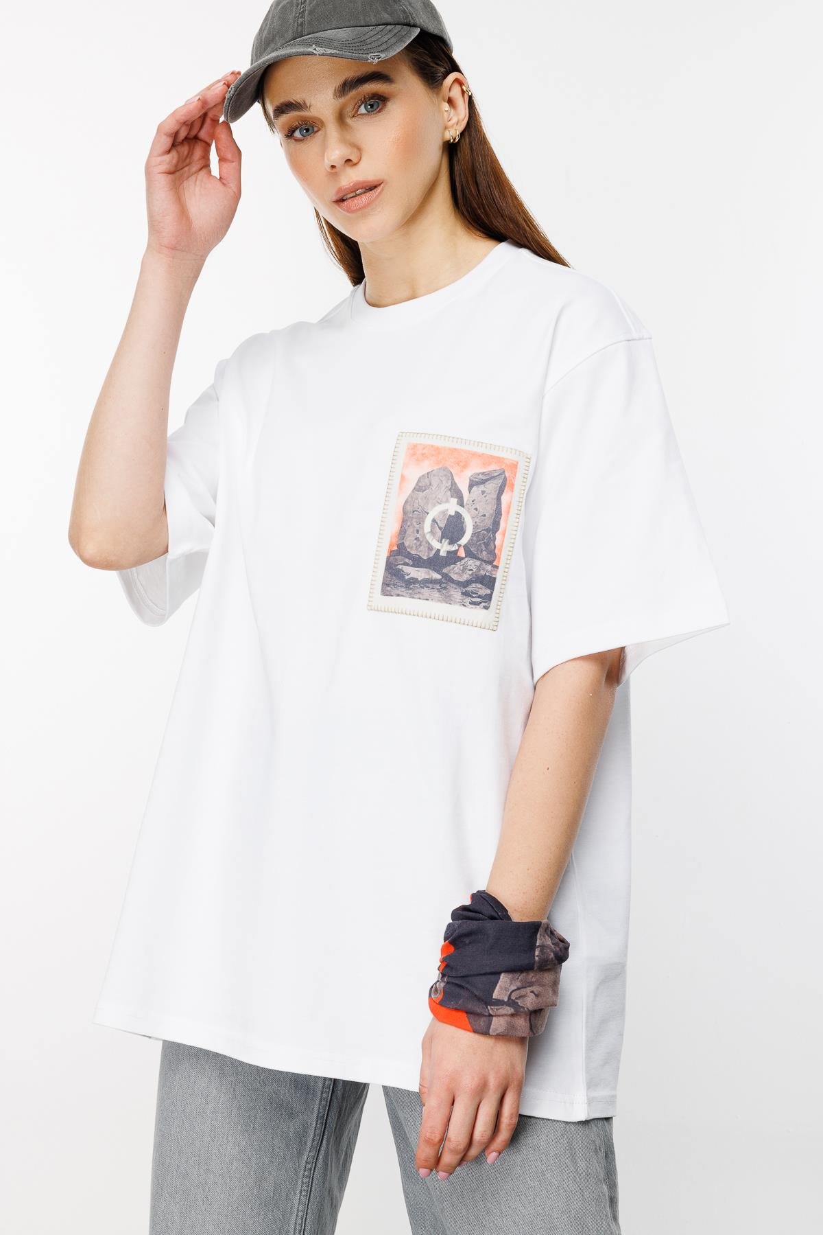 Mith of Stones Oversize Tshirt - Beyaz