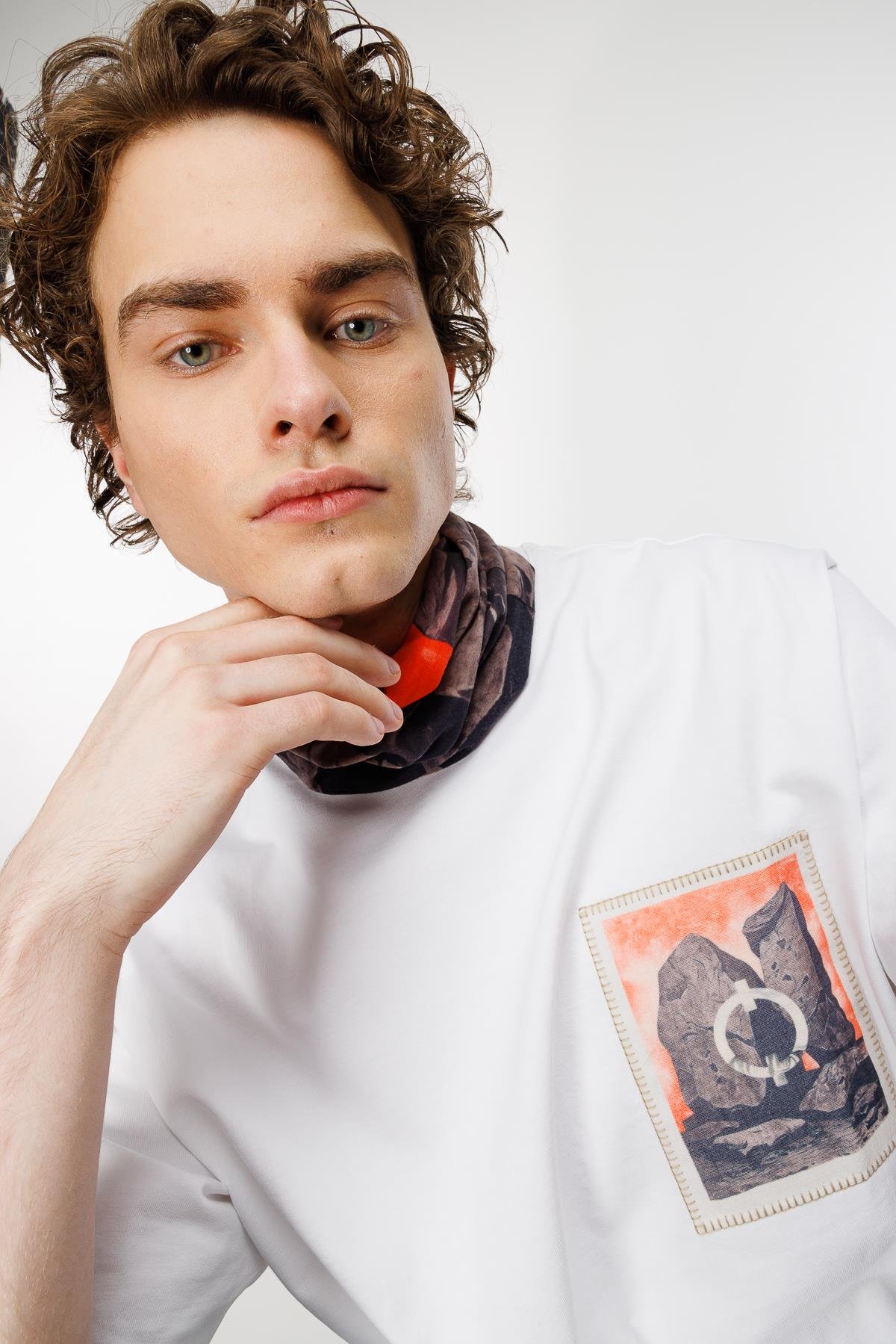 Mith of Stones Oversize Tshirt - Beyaz