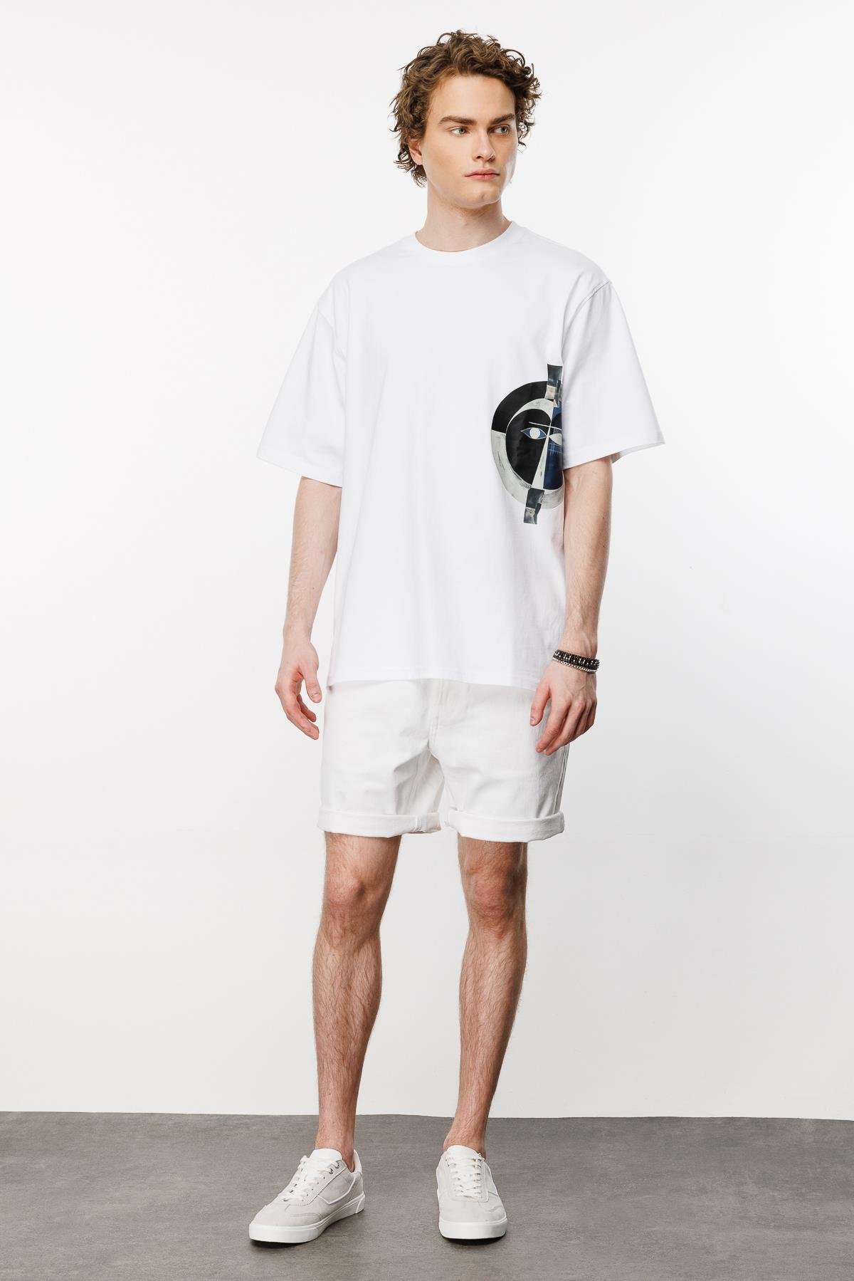 Tribal Logo Oversize Tshirt - Beyaz