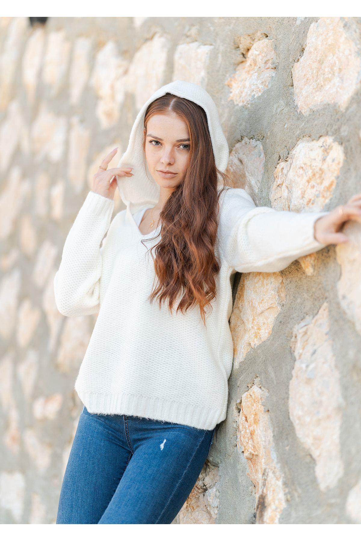 Kapüşonlu Örme Sweatshirt