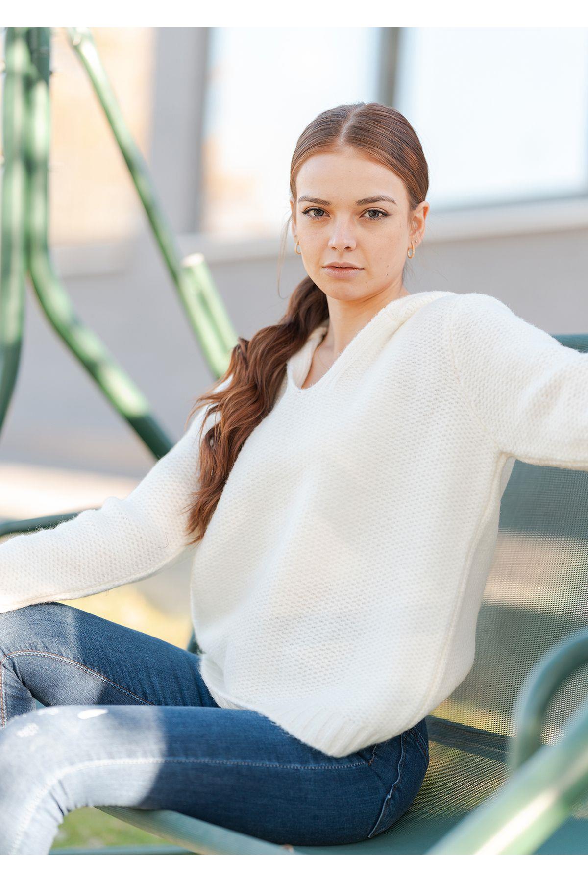 Kapüşonlu Örme Sweatshirt