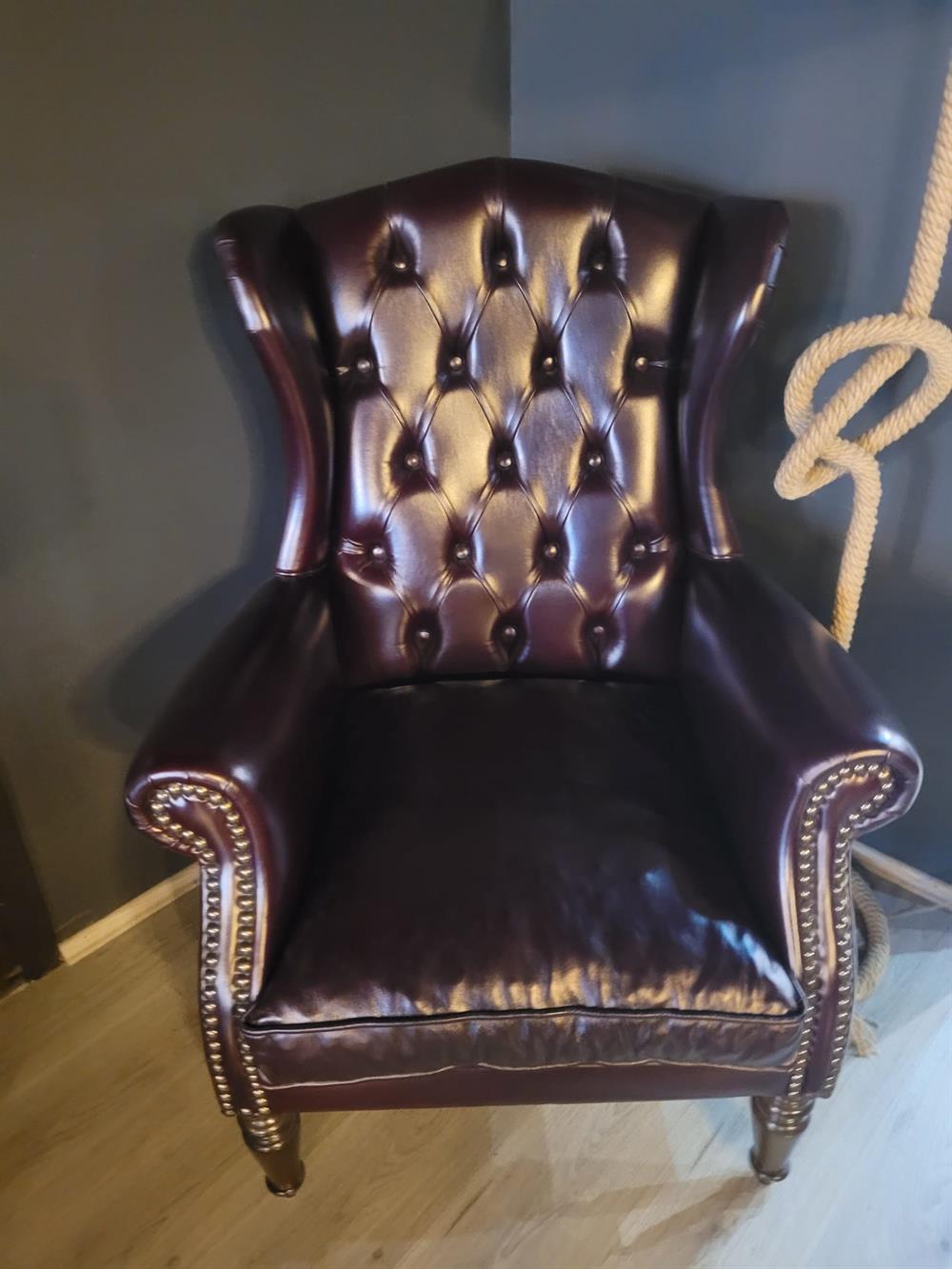 3A Gerçek Deri Kulaklı Berjer