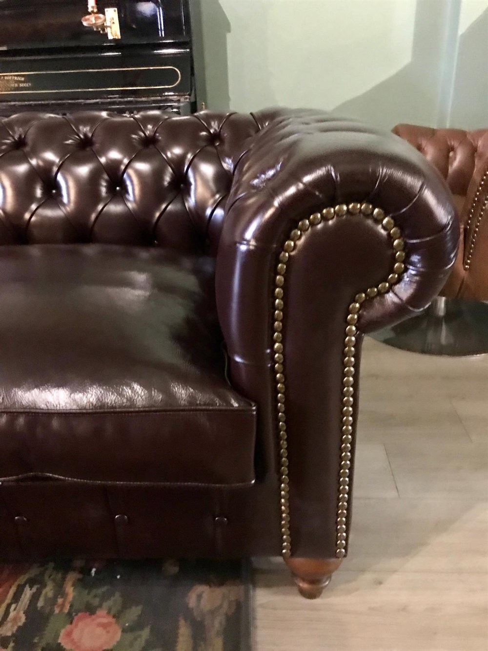 3A HAKİİ DERİ YAĞ YEŞİLİ CHESTERFİELD