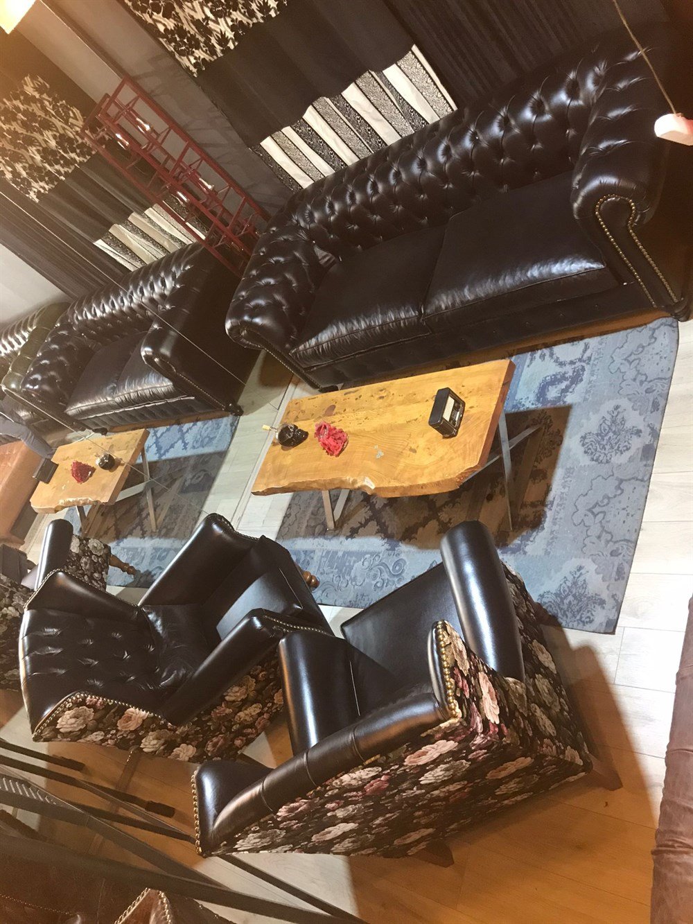 3A HAKİKİ DERİ BRİTANYA CHESTERFİELD TAKIMI 3+1+1