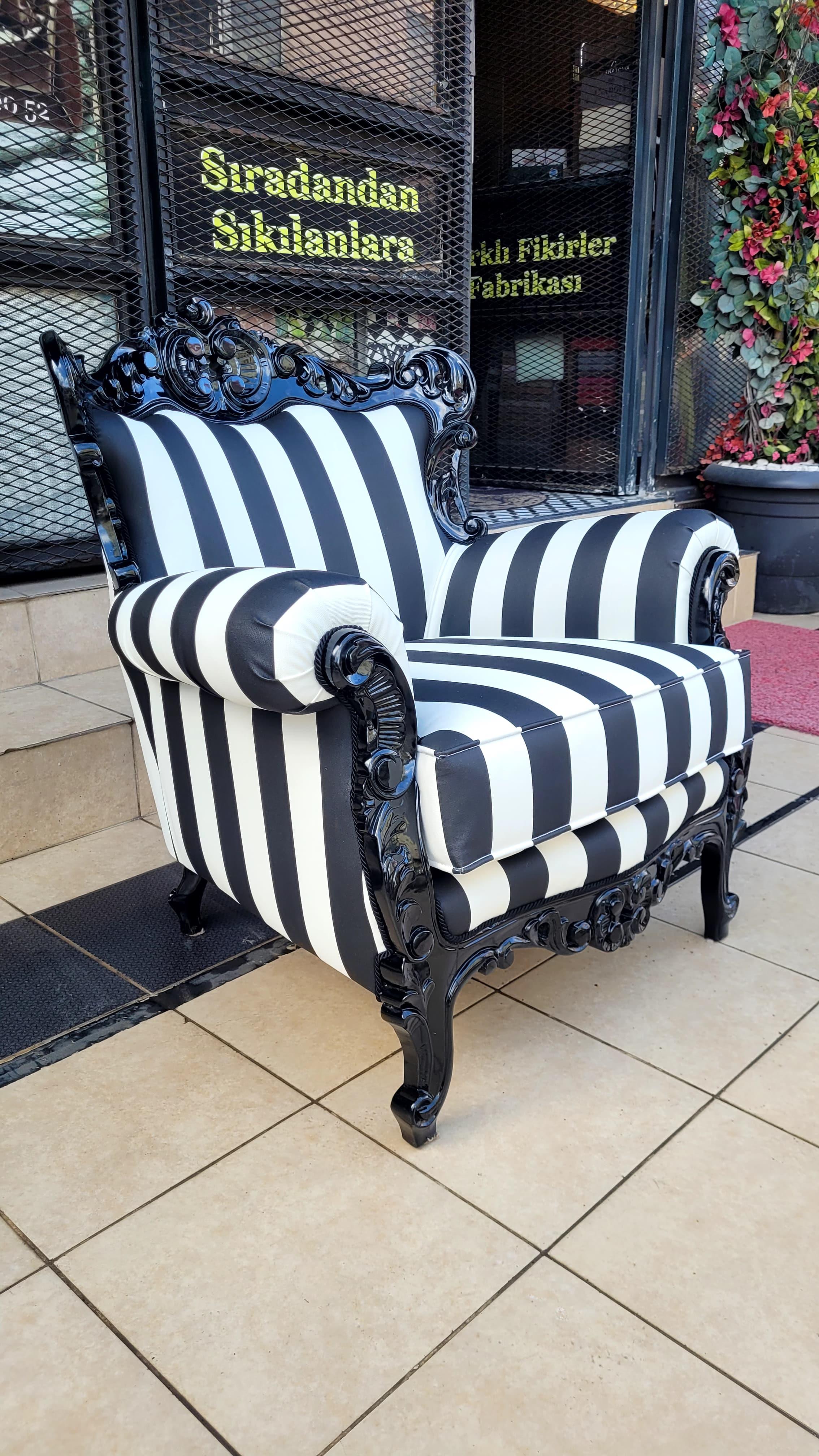 3A MOBİLYA BLACK  &  WHİTE  OYMALI  BERJER