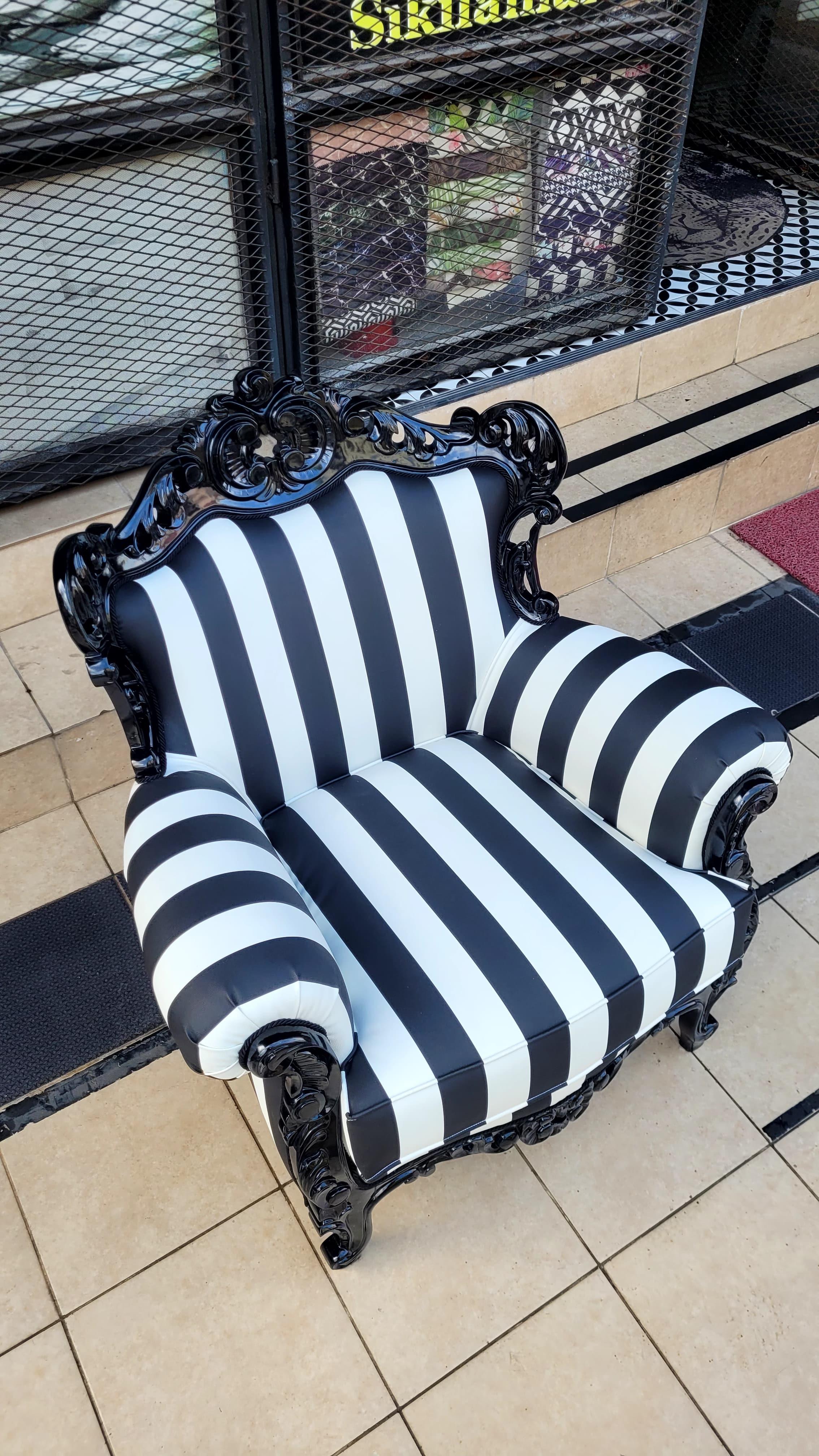 3A MOBİLYA BLACK  &  WHİTE  OYMALI  BERJER