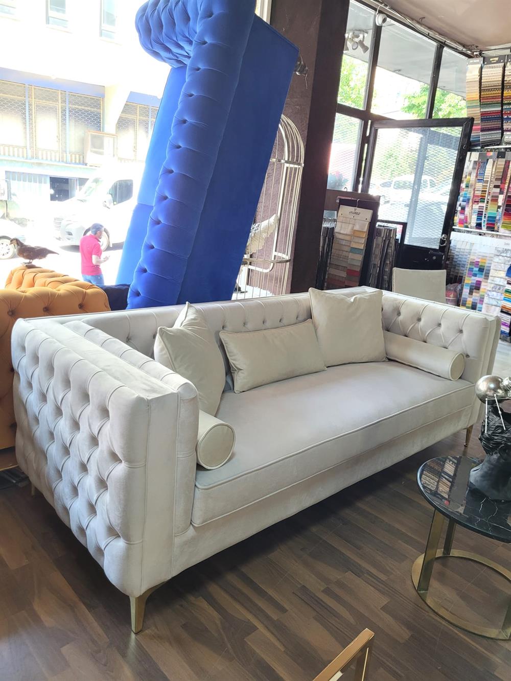 3A MOBİLYA GOLD SWAN KAPİTONE KOLTUK 