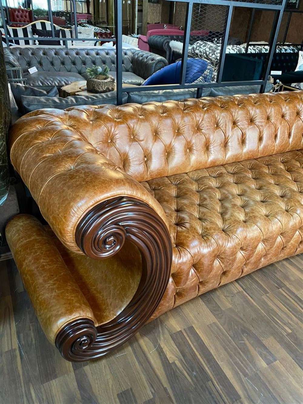 3A MOBİLYA HAKİKİ DERİ CHİCAGO OYMALI CHESTER  KOLTUK