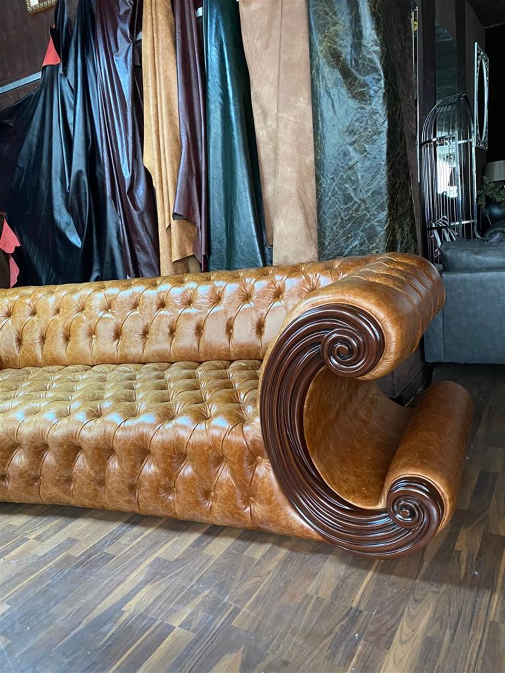 3A MOBİLYA HAKİKİ DERİ CHİCAGO OYMALI CHESTER  KOLTUK