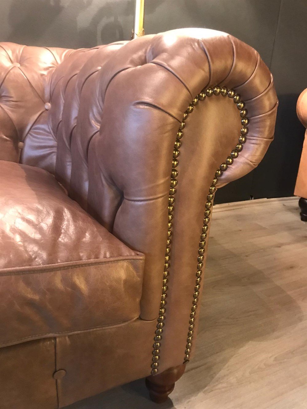 3A MOBİLYA HAKİKİ DERİ CUTE CHESTERFİELD